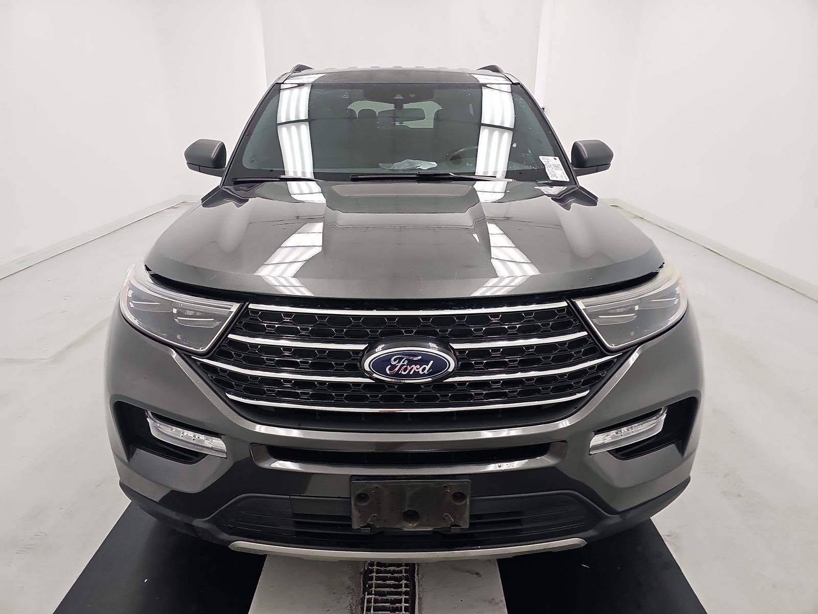 2020 Ford Explorer XLT RWD