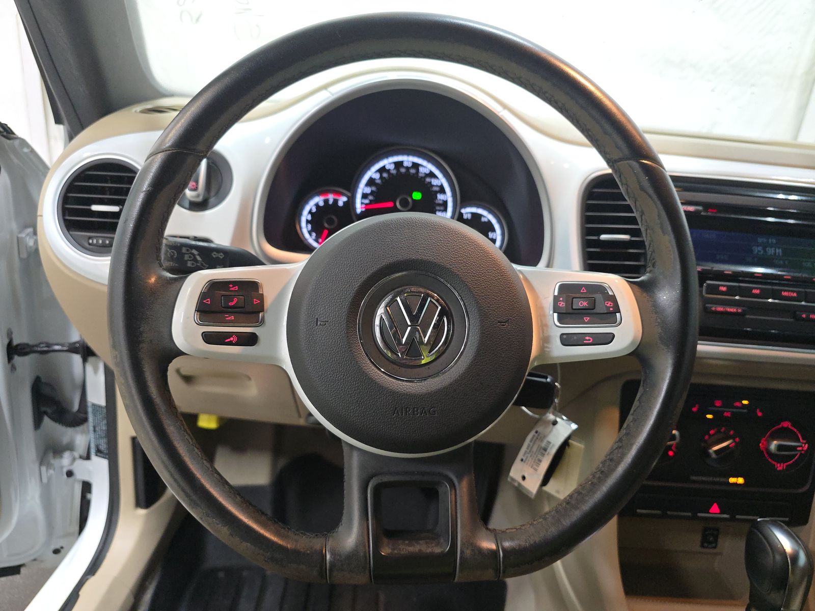 2014 Volkswagen Beetle 1.8T FWD