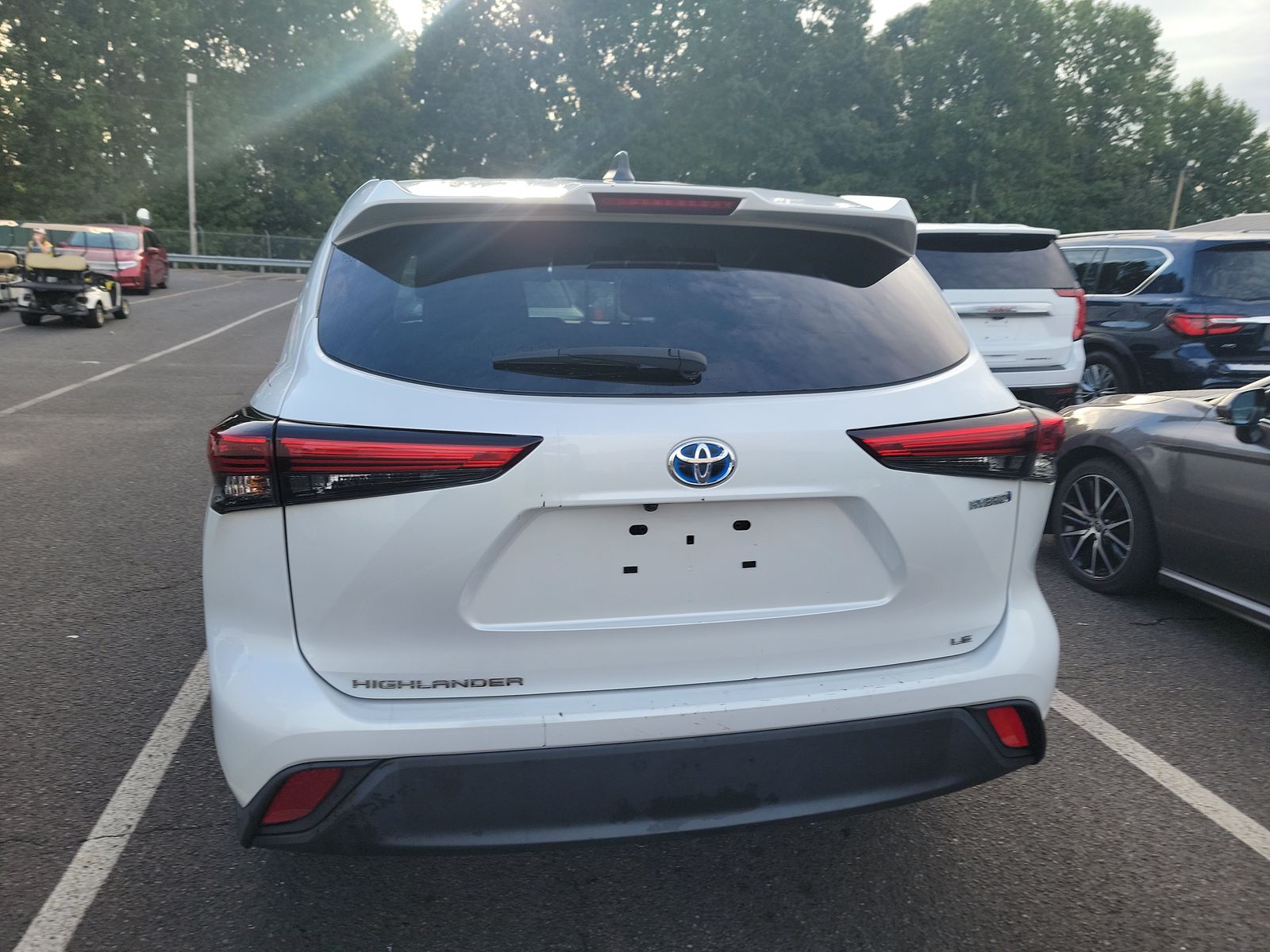 2022 Toyota Highlander Hybrid LE AWD