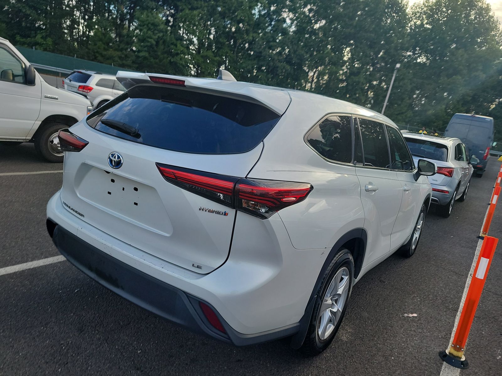 2022 Toyota Highlander Hybrid LE AWD