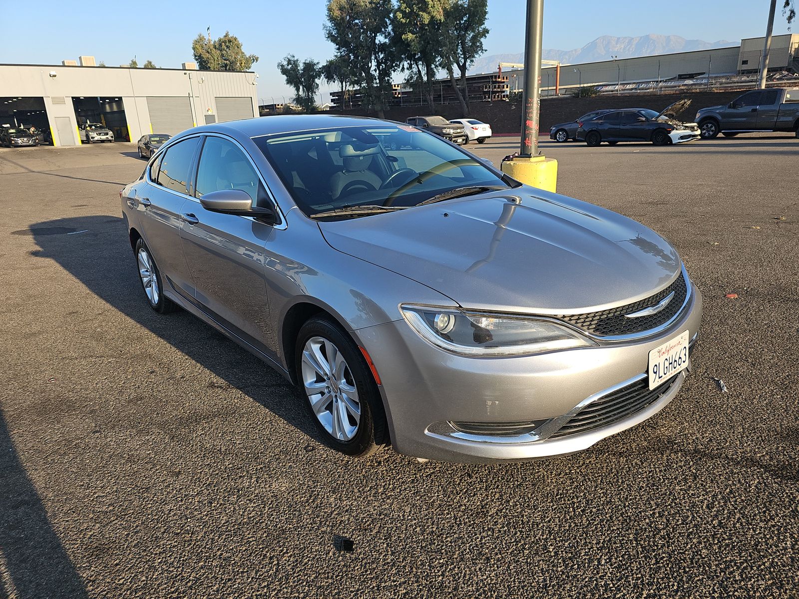 2016 Chrysler 200 Limited FWD