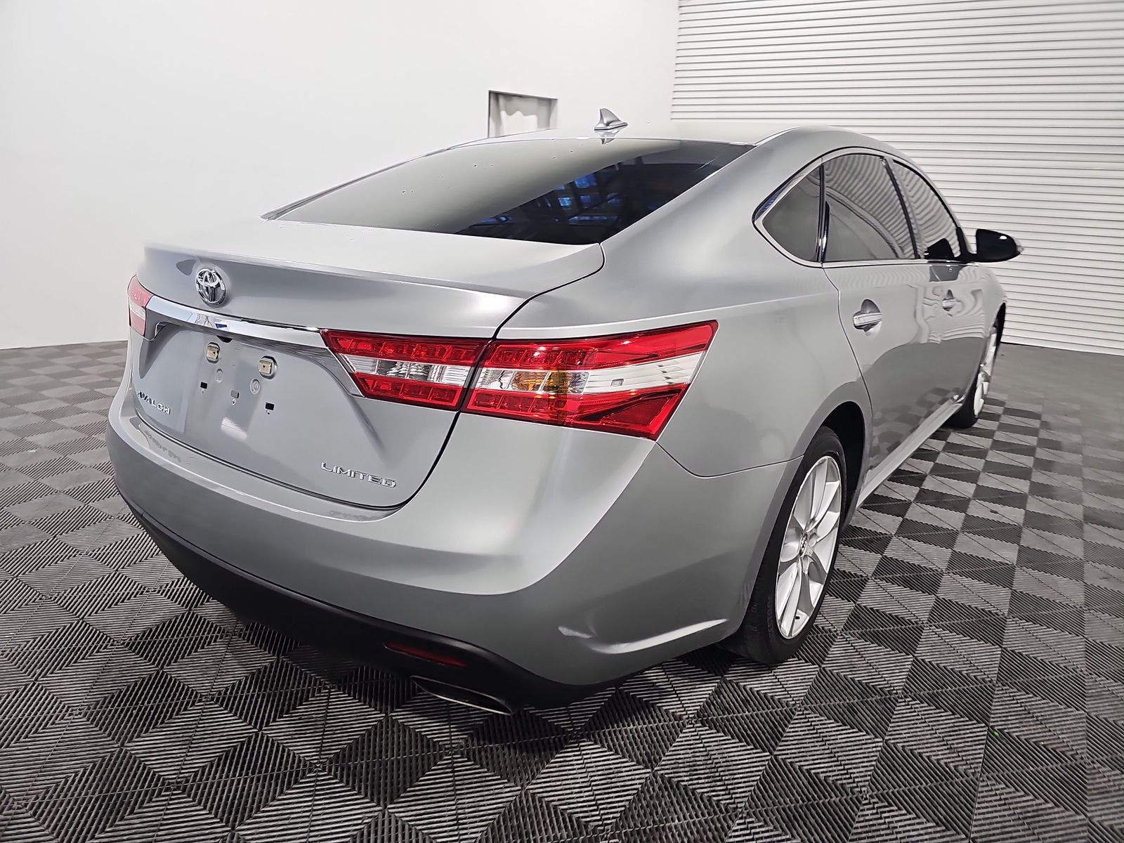 2015 Toyota Avalon Limited FWD