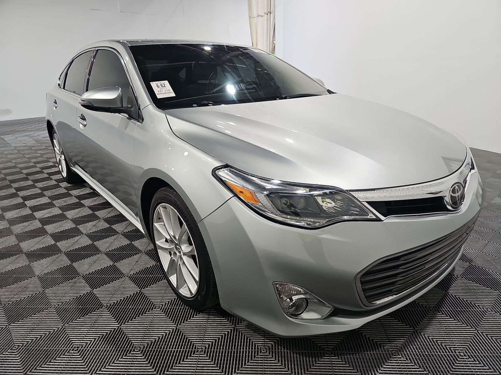 2015 Toyota Avalon Limited FWD