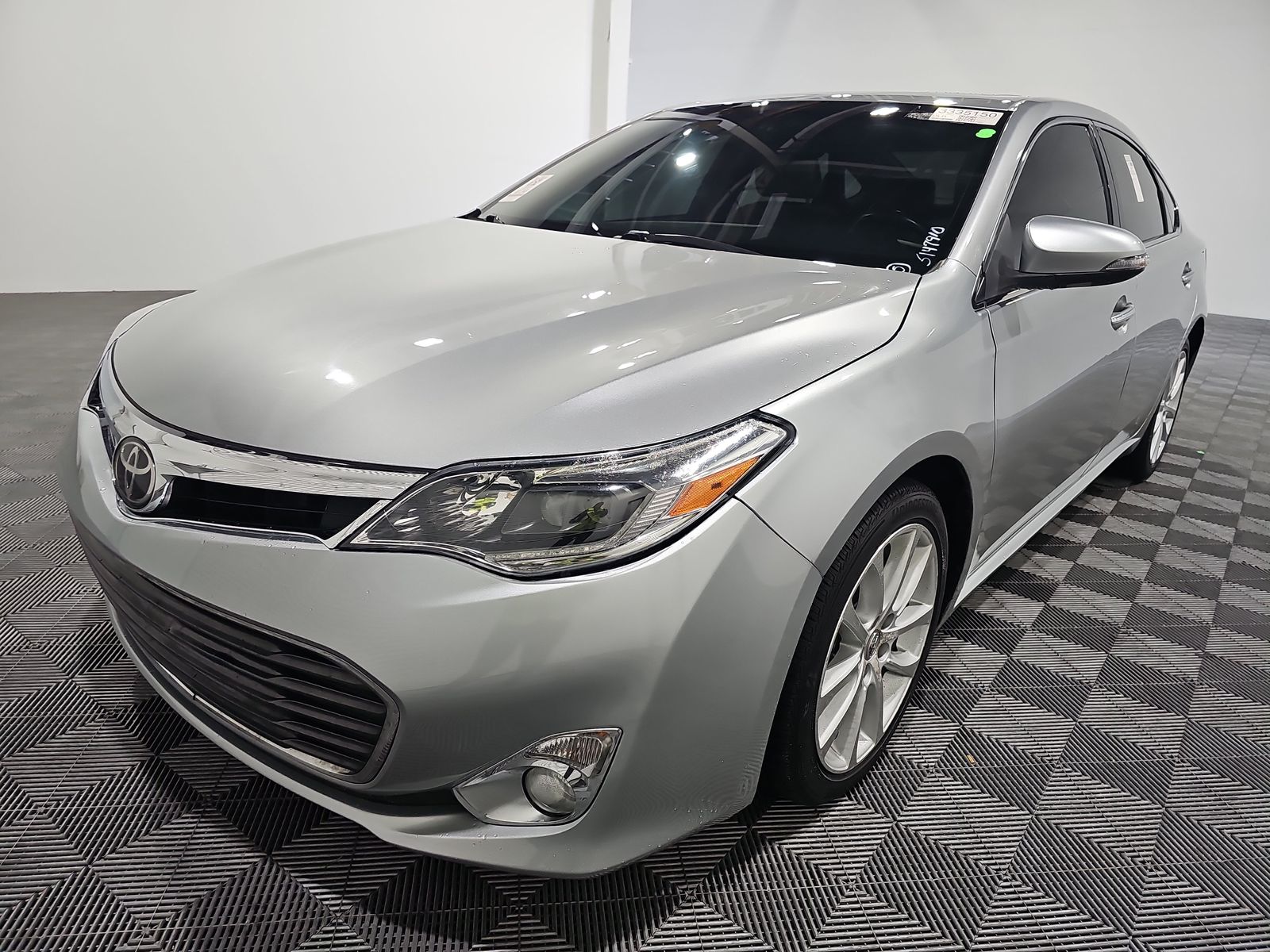 2015 Toyota Avalon Limited FWD