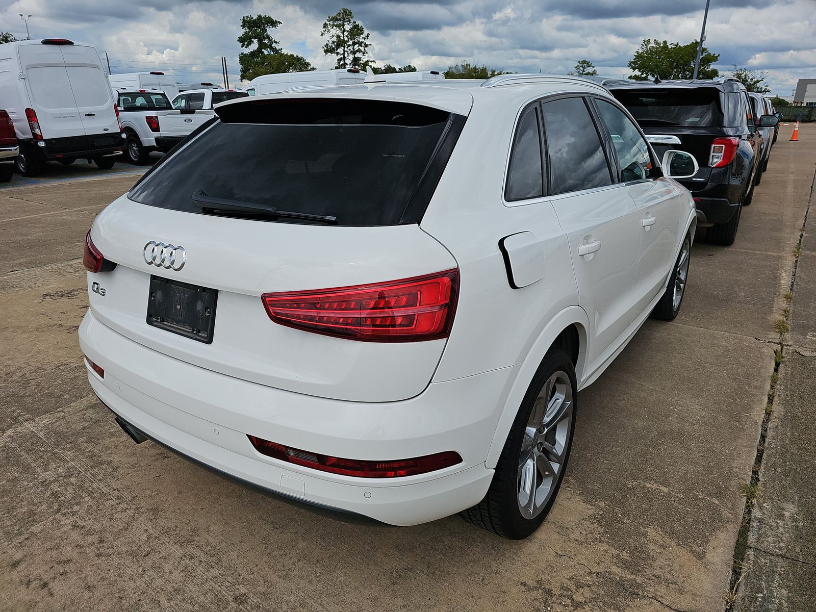 2016 Audi Q3 2.0T Premium Plus FWD