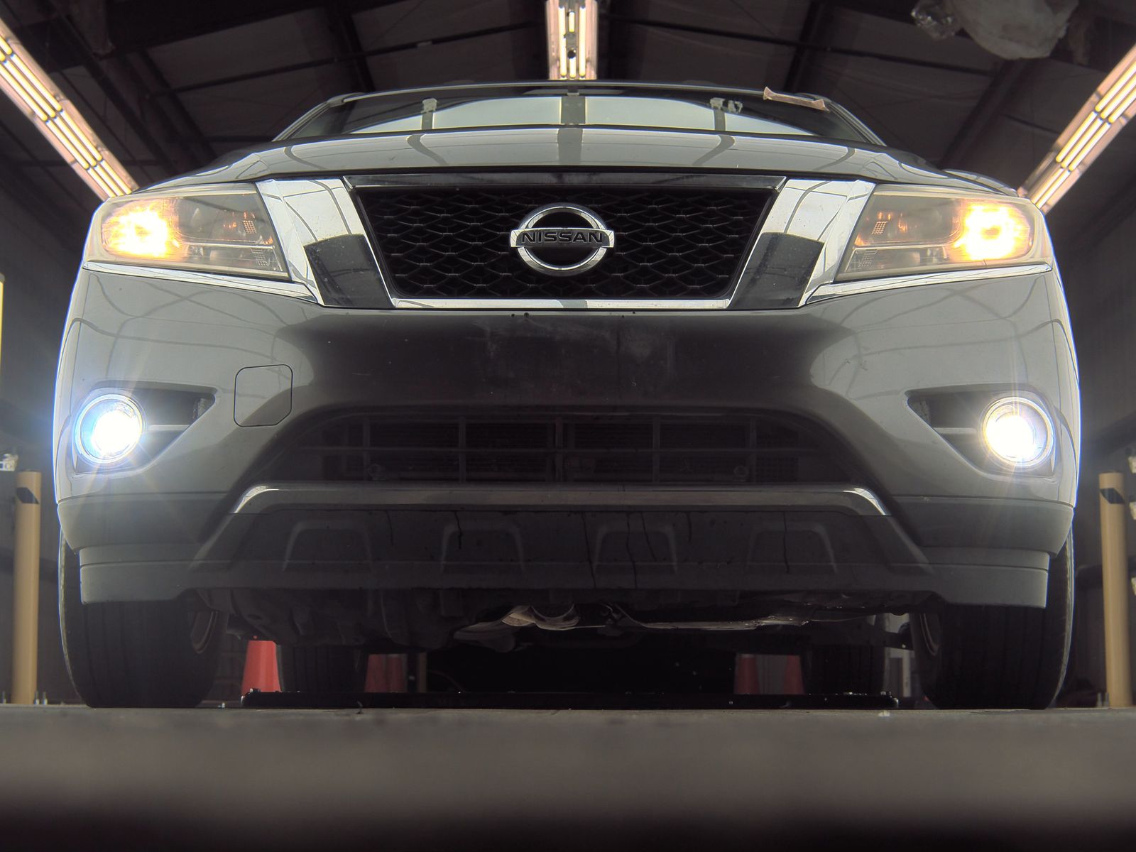 2016 Nissan Pathfinder SV FWD