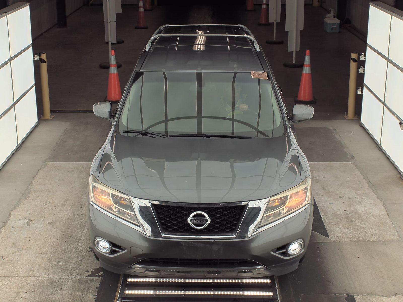 2016 Nissan Pathfinder SV FWD