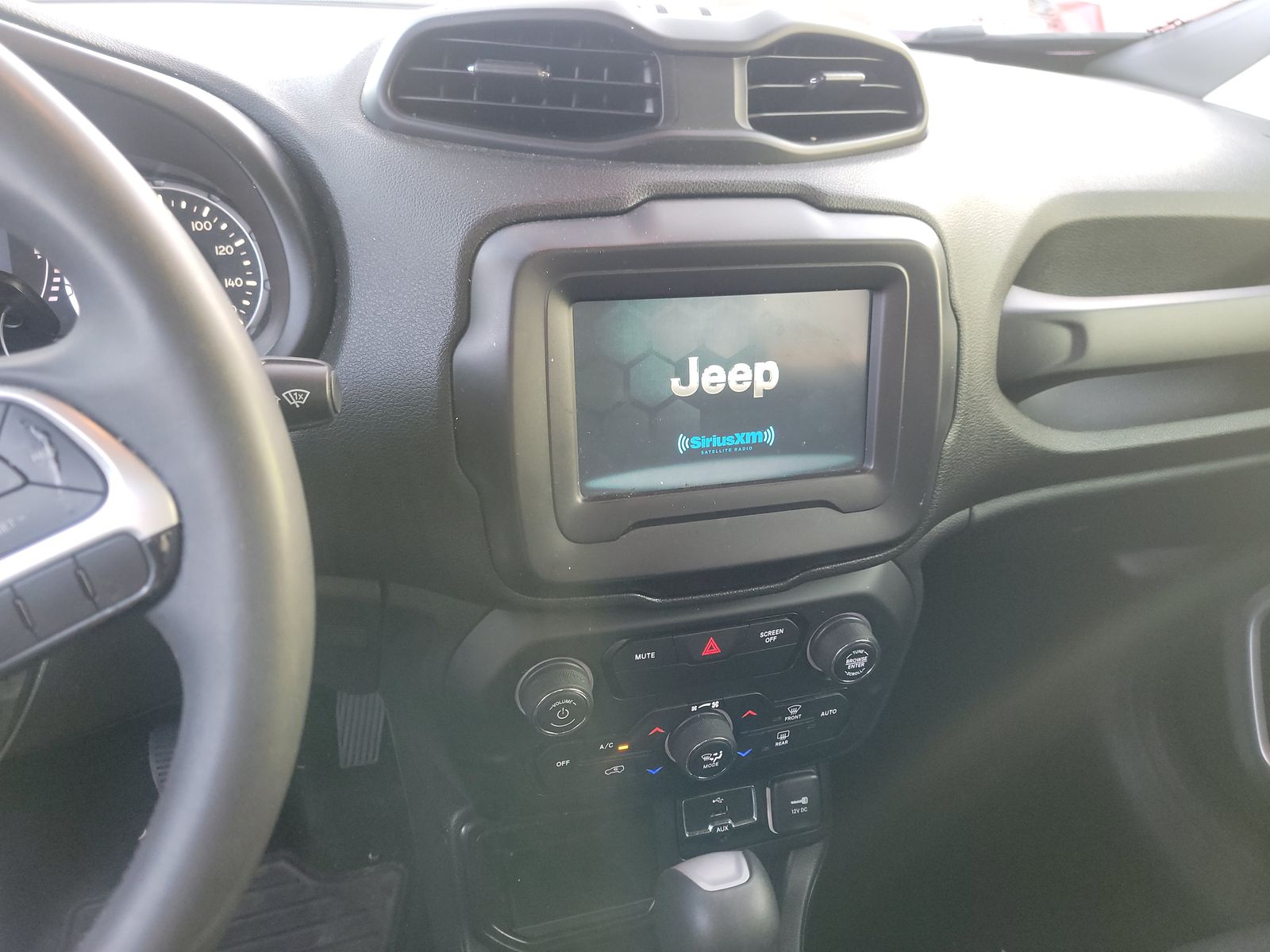 2019 Jeep Renegade Latitude FWD