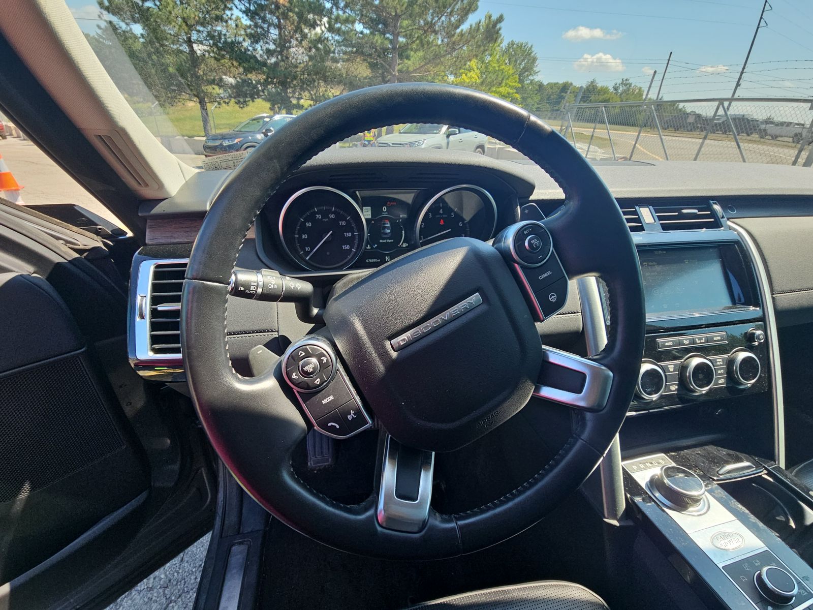 2017 Land Rover Discovery HSE AWD