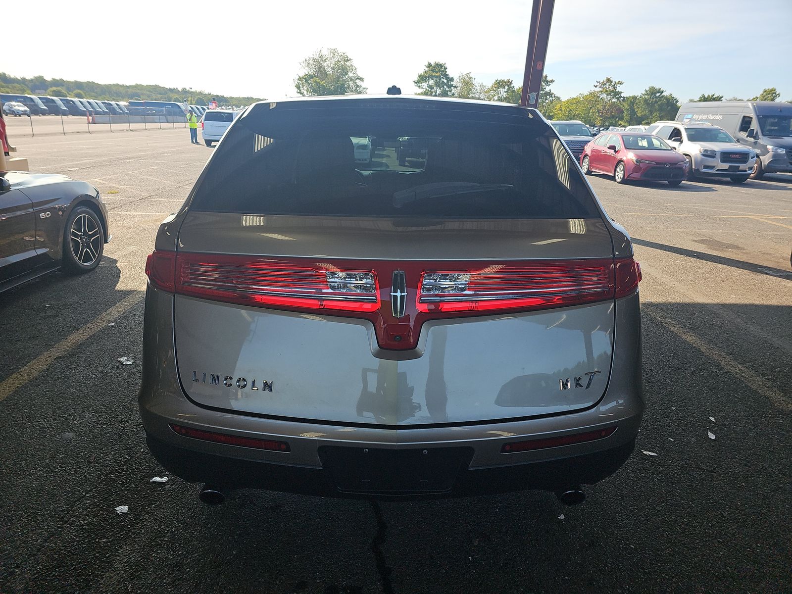 2019 Lincoln MKT Reserve AWD