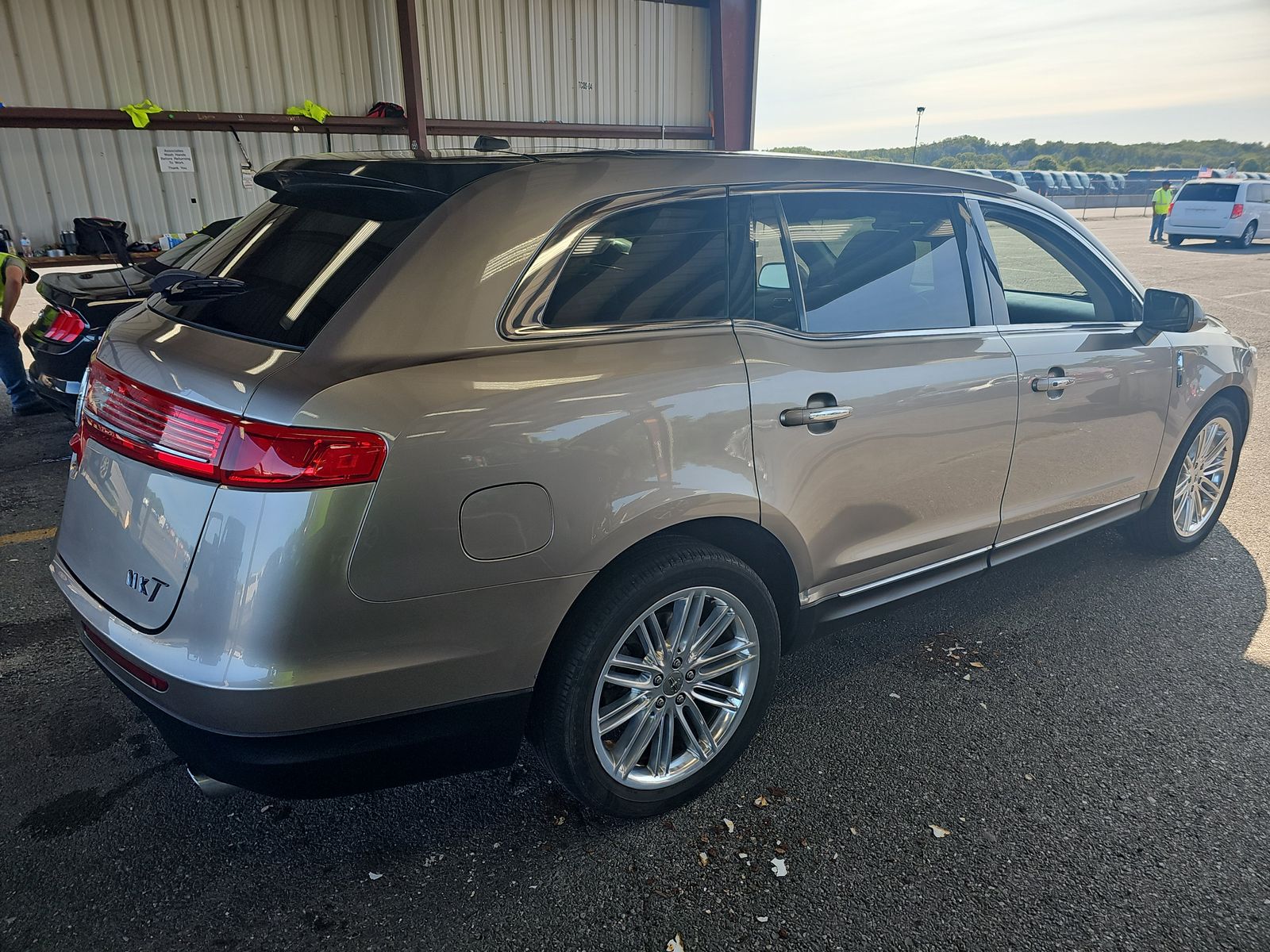 2019 Lincoln MKT Reserve AWD