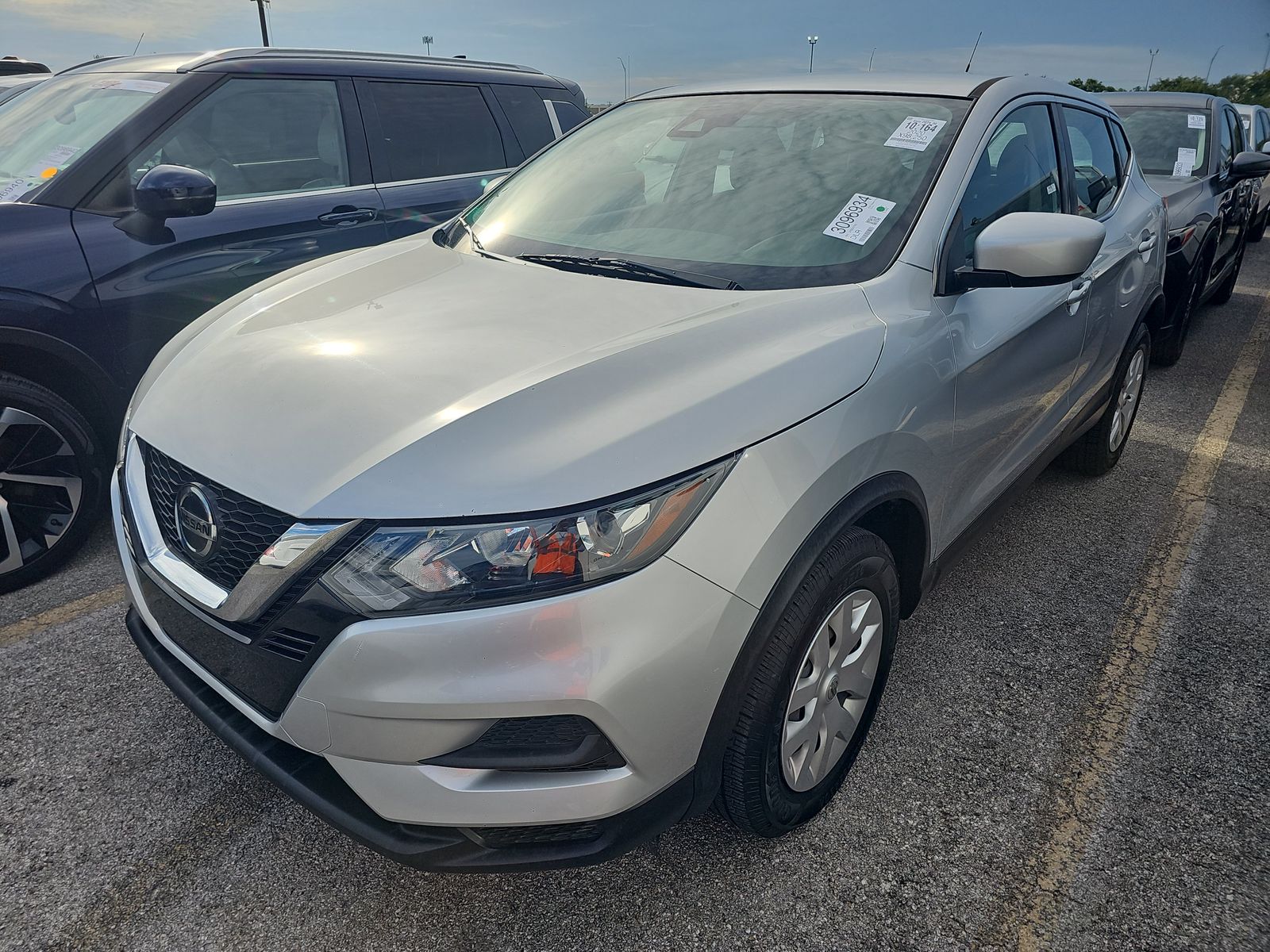 2020 Nissan Rogue Sport S FWD