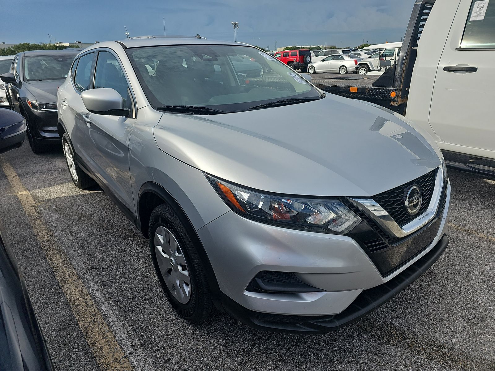 2020 Nissan Rogue Sport S FWD