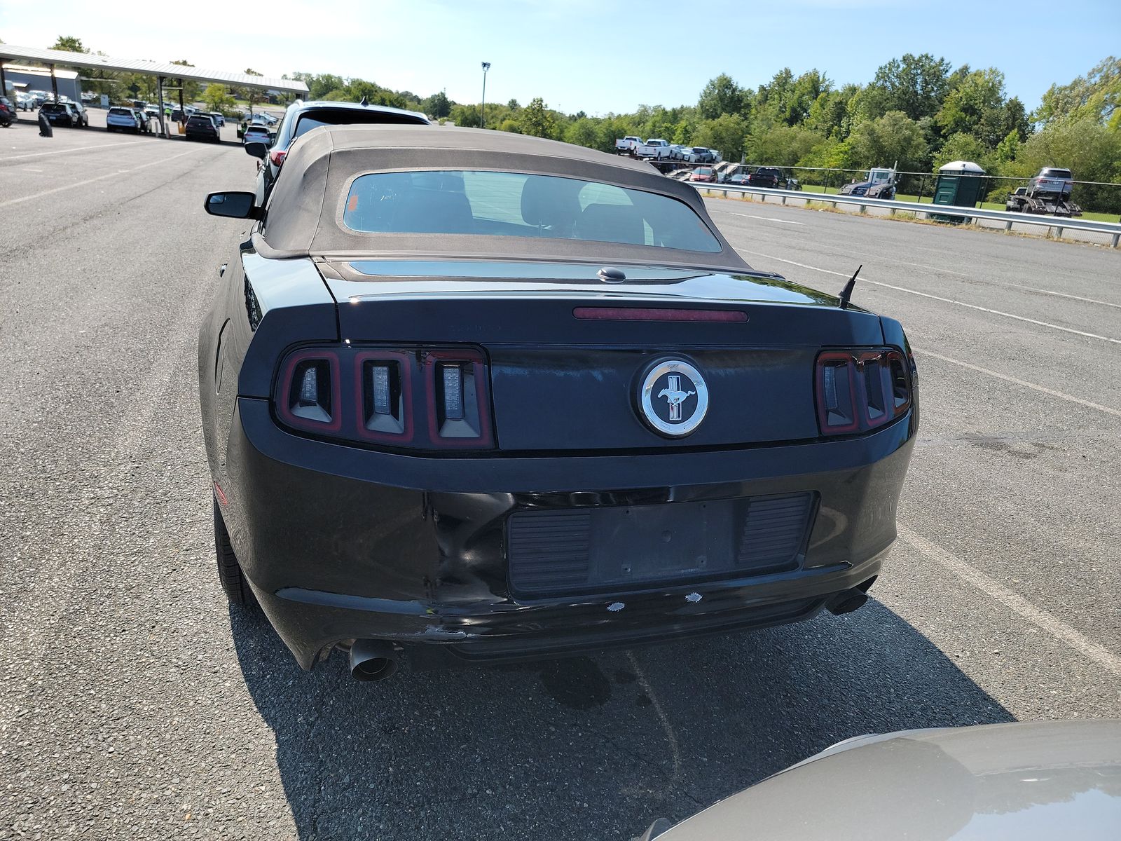 2013 Ford Mustang V6 Premium RWD