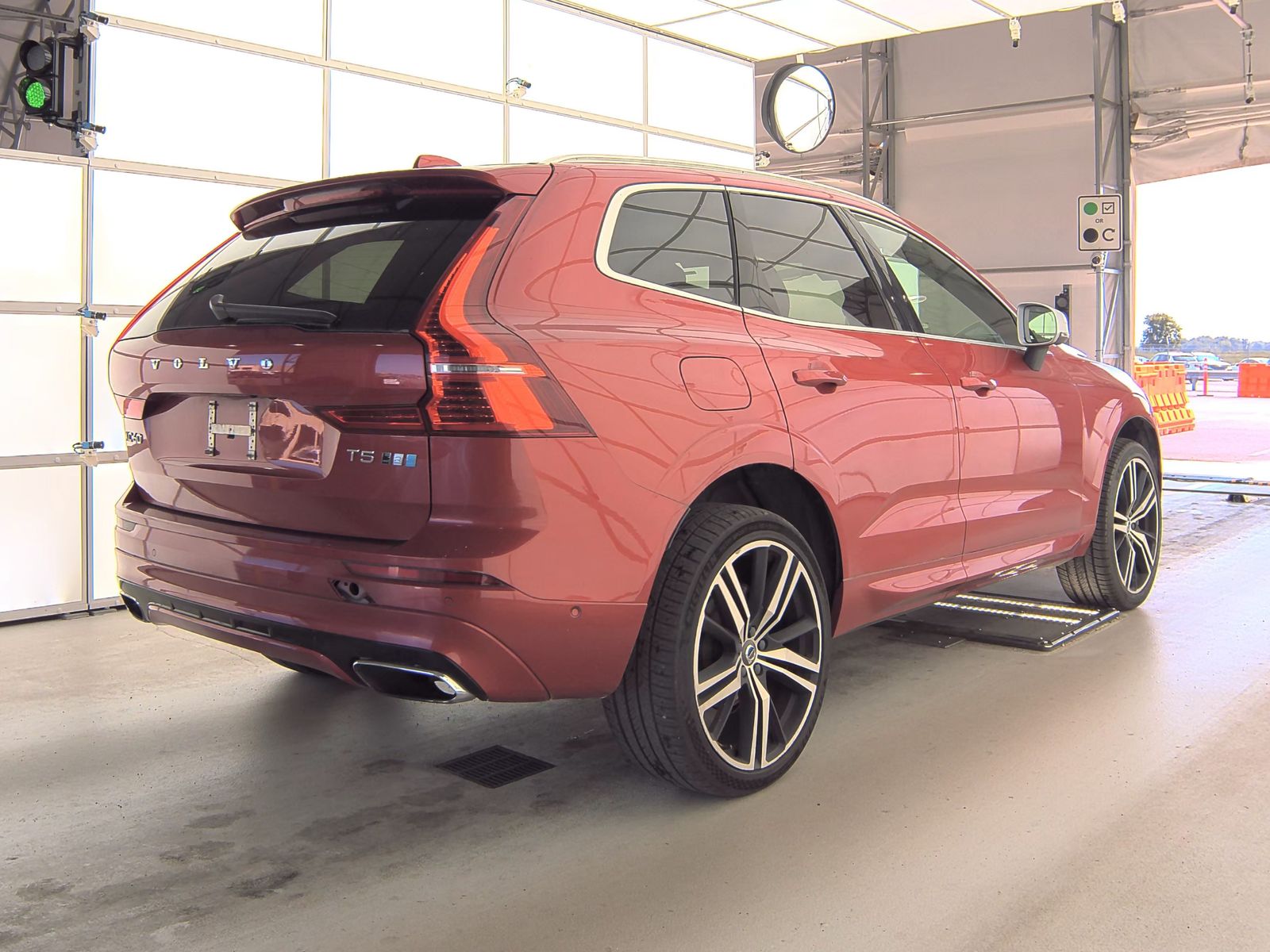 2019 Volvo XC60 T5 R-Design AWD