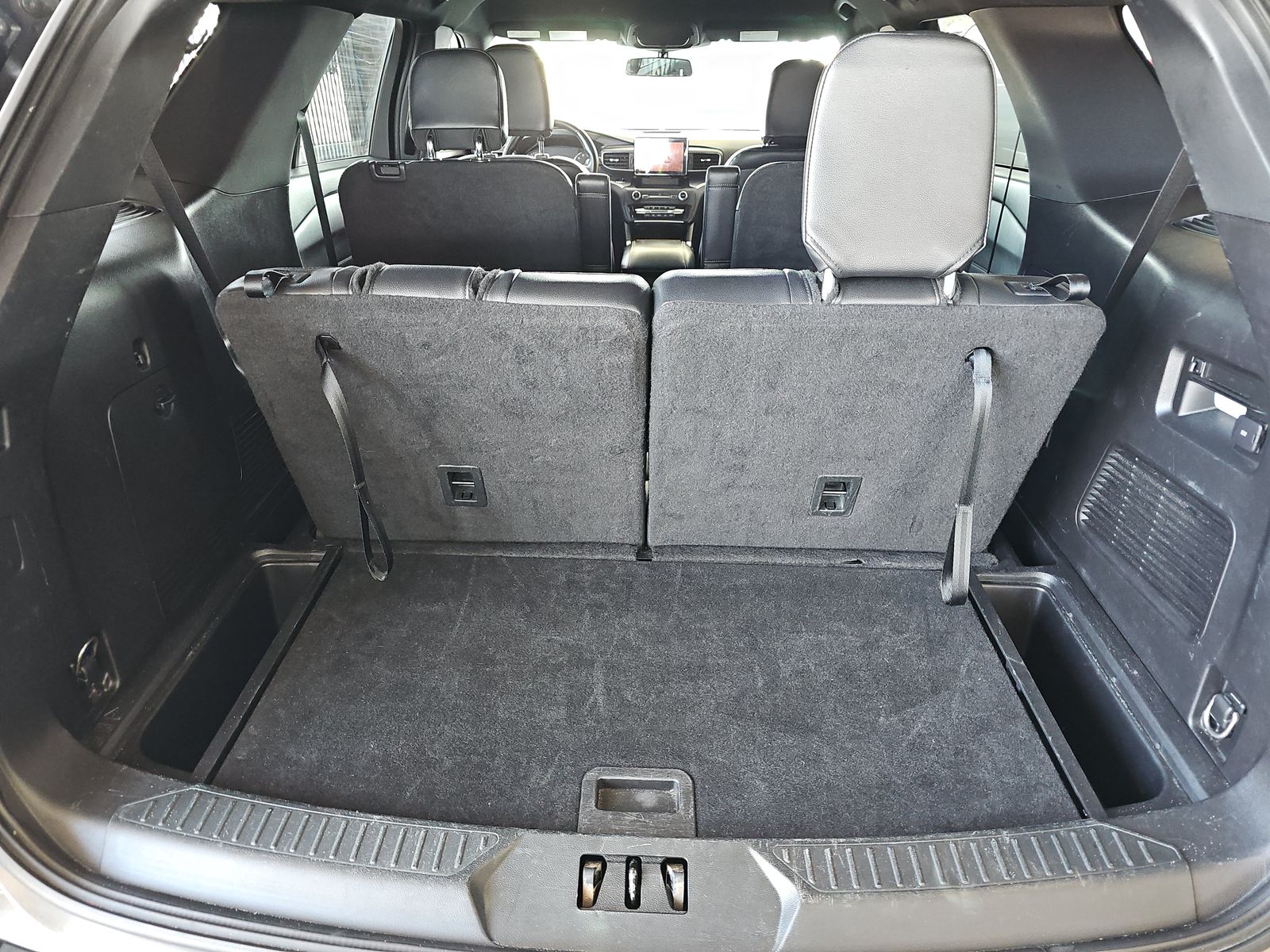 2020 Ford Explorer XLT AWD