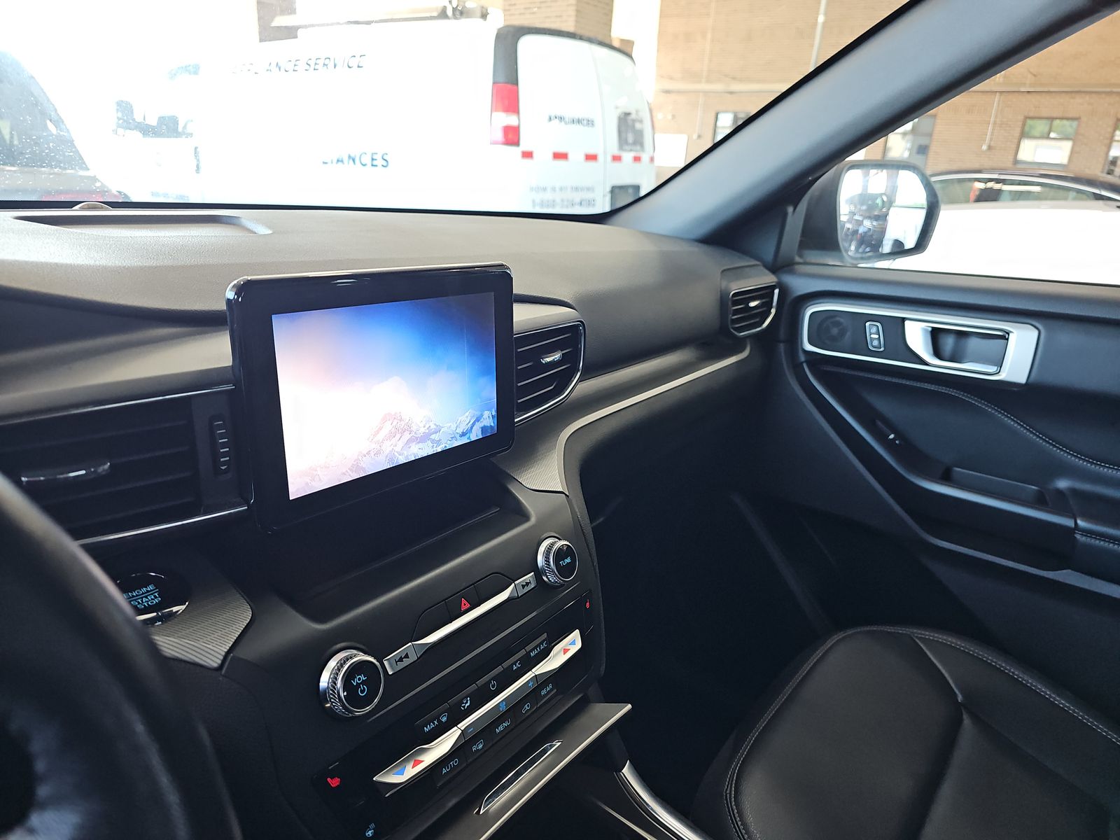 2020 Ford Explorer XLT AWD