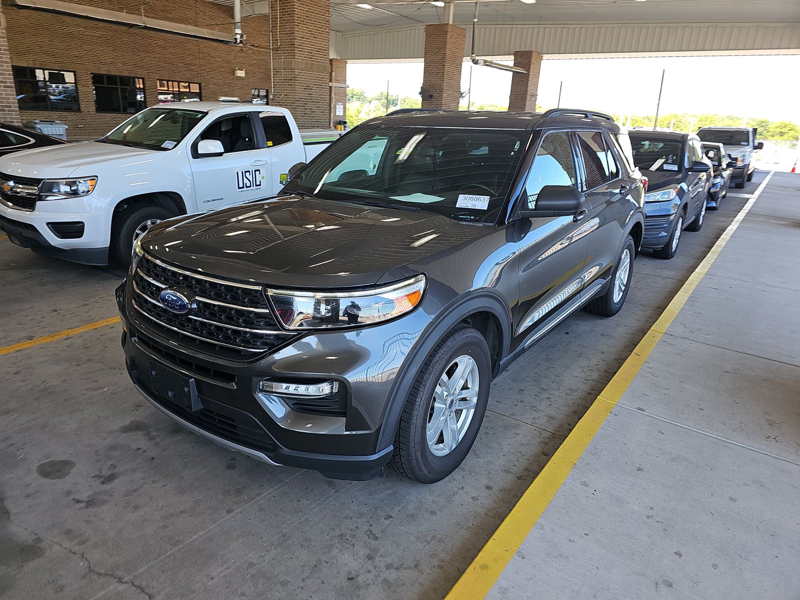 2020 Ford Explorer XLT AWD