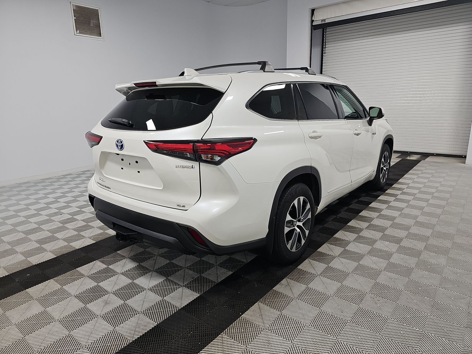 2021 Toyota Highlander Hybrid XLE AWD