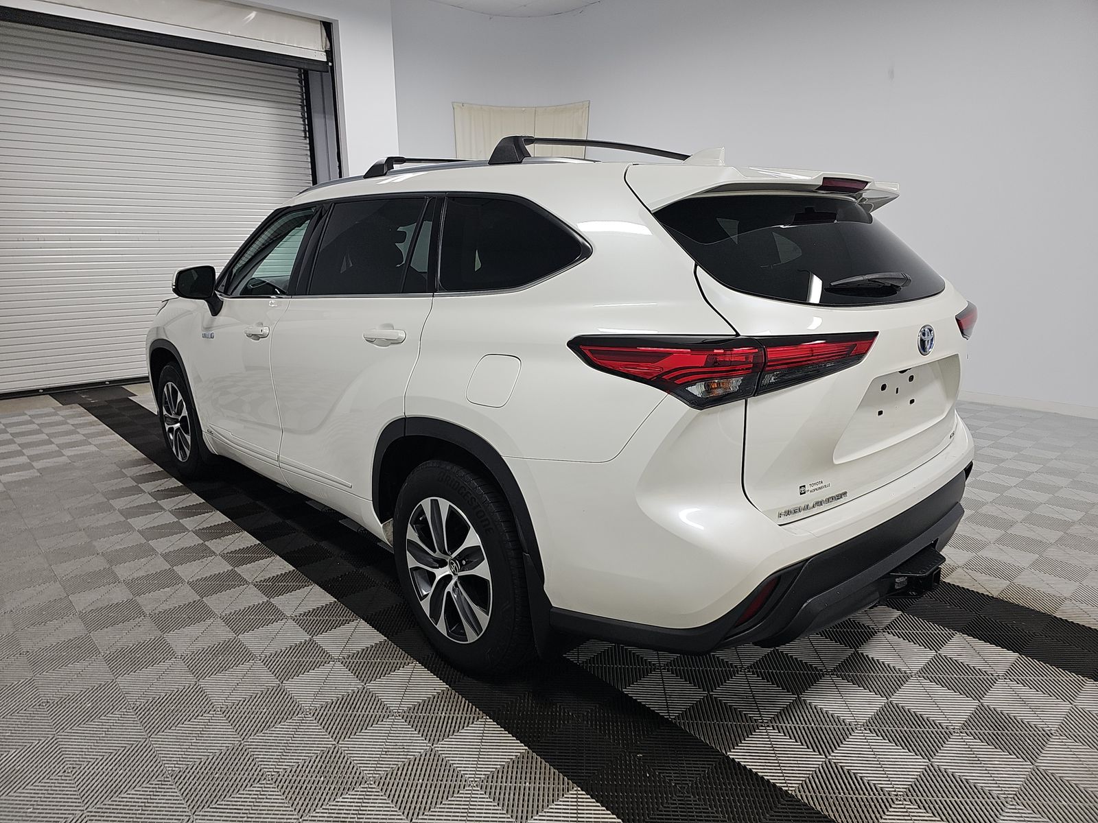 2021 Toyota Highlander Hybrid XLE AWD