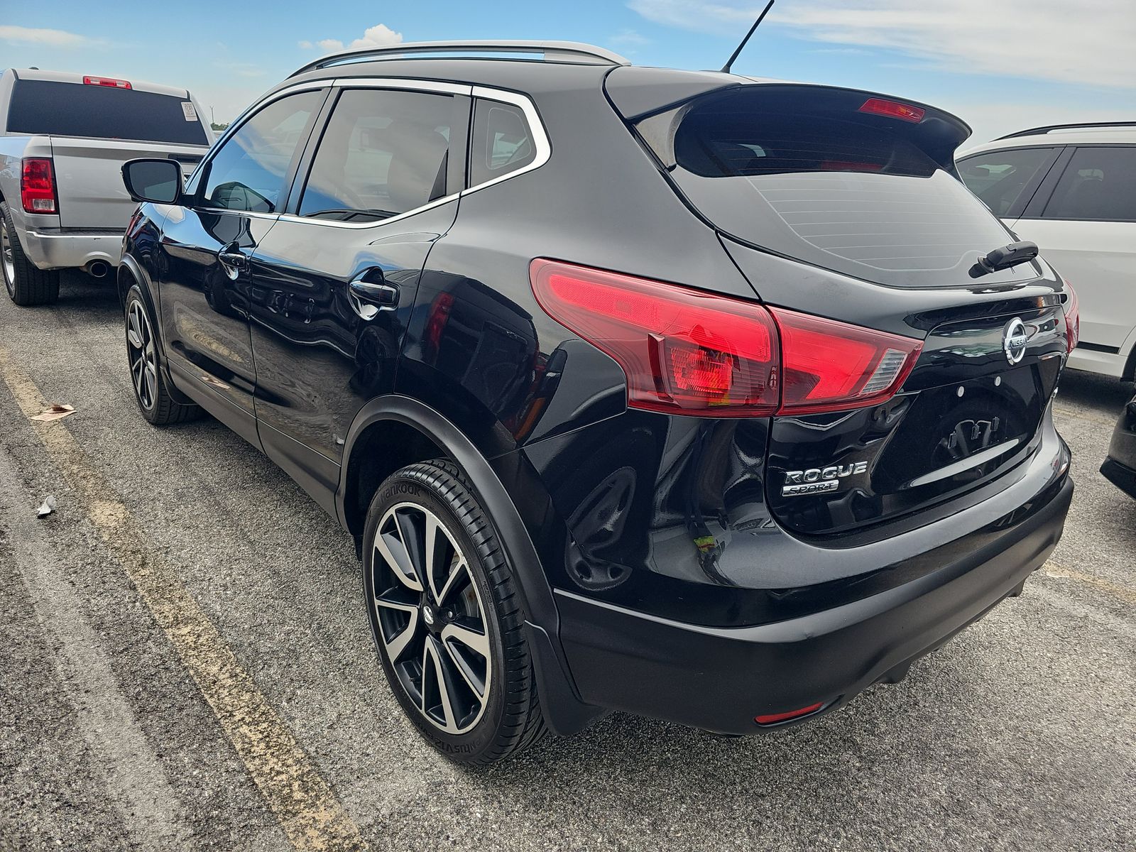 2017 Nissan Rogue Sport SL FWD