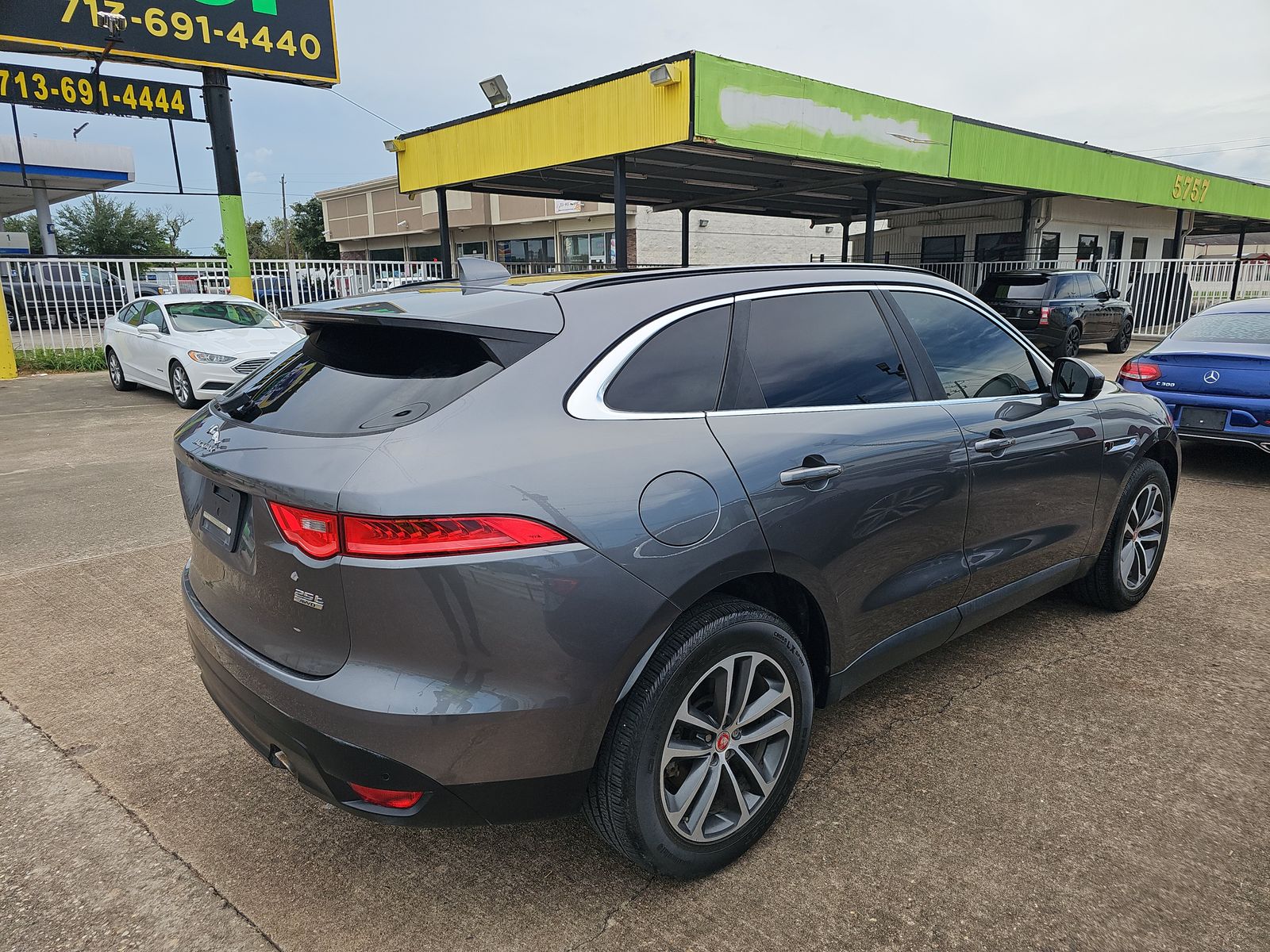 2019 Jaguar F-PACE 25t Premium AWD