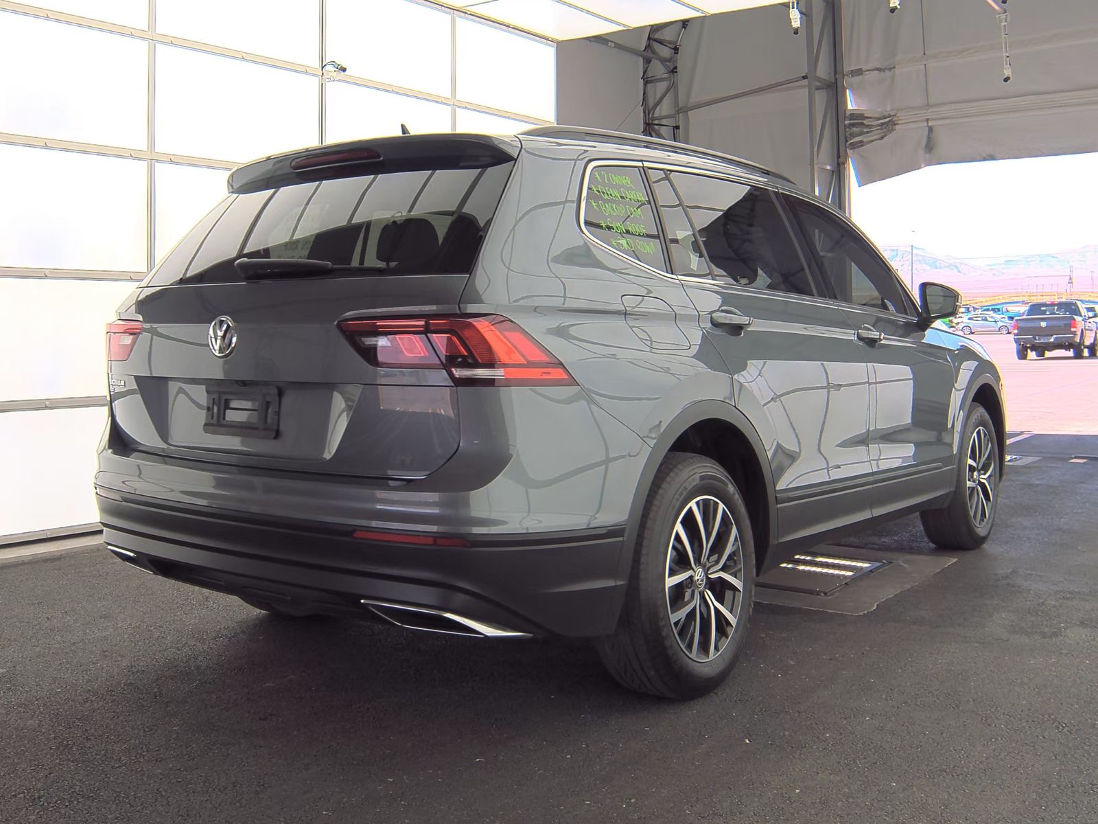 2019 Volkswagen Tiguan 2.0T SE FWD