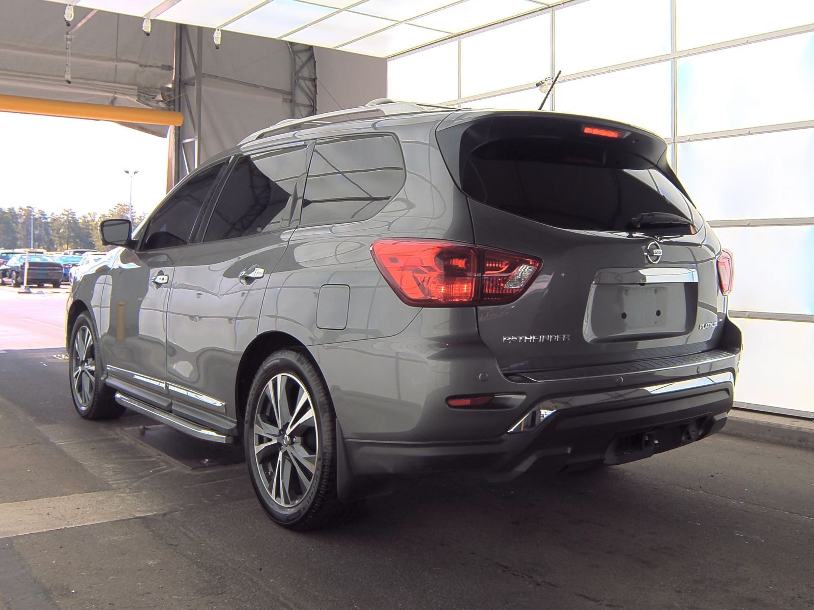 2018 Nissan Pathfinder Platinum FWD