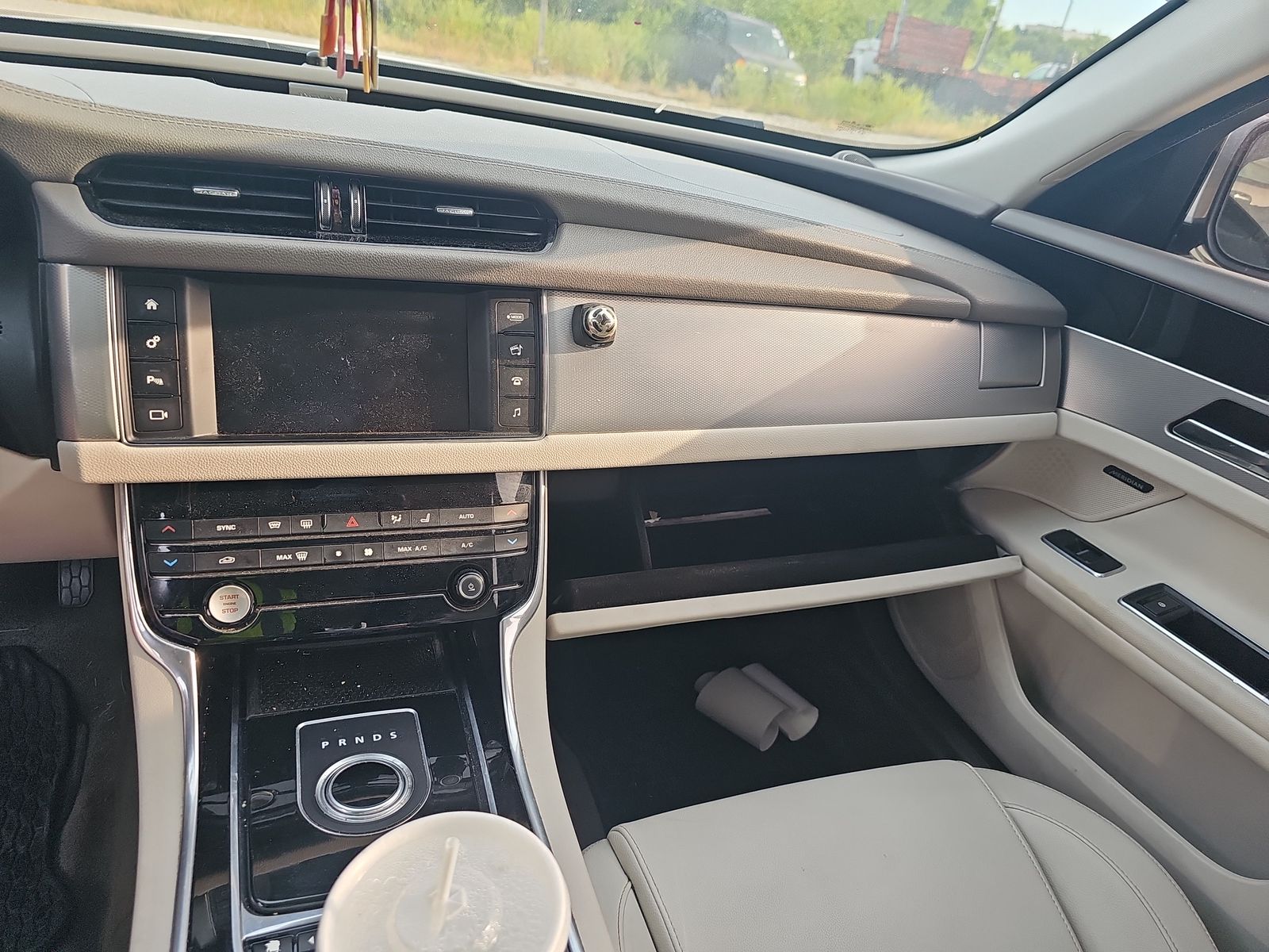 2016 Jaguar XF 35t Premium RWD