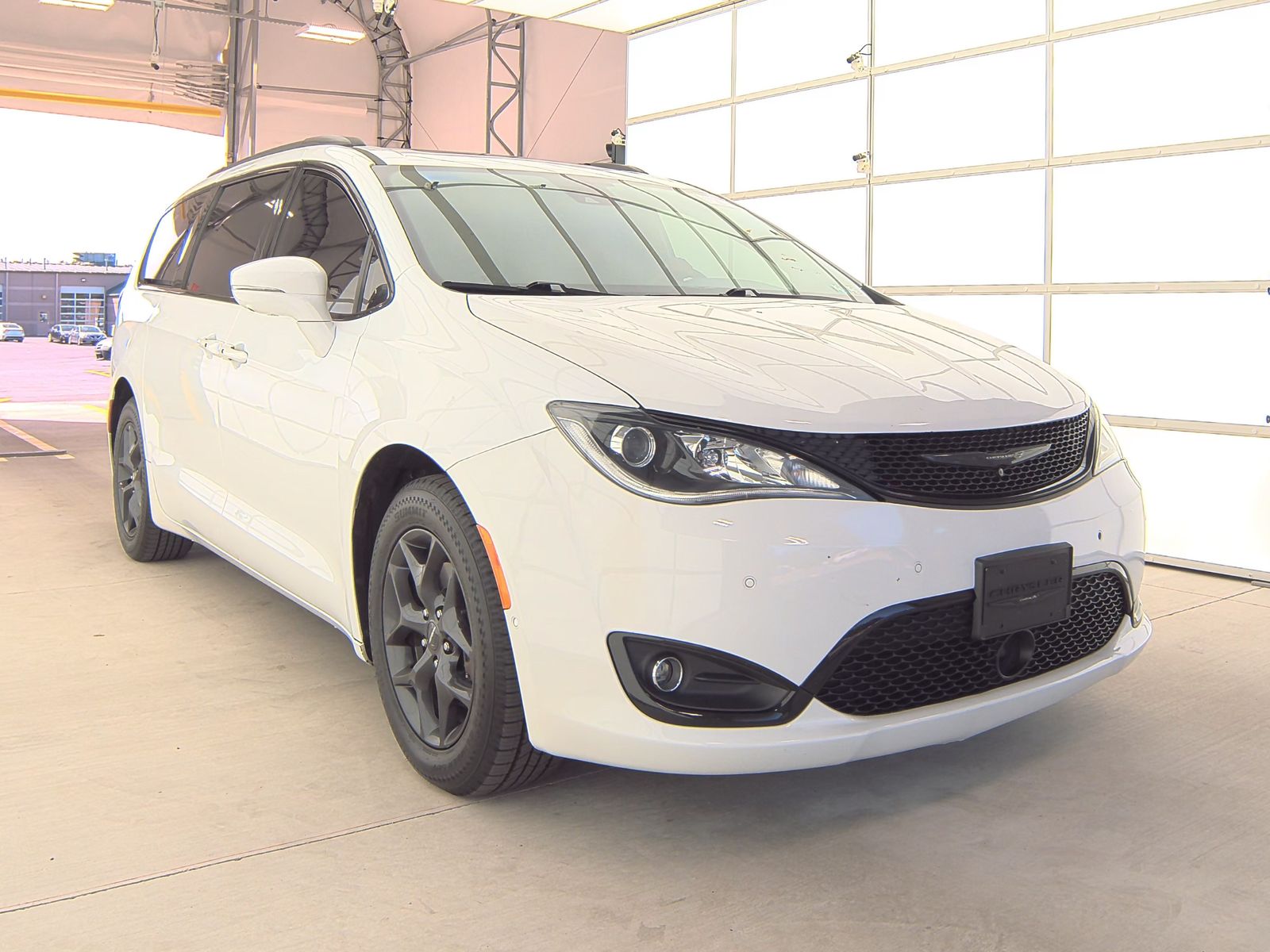 2018 Chrysler Pacifica Limited FWD