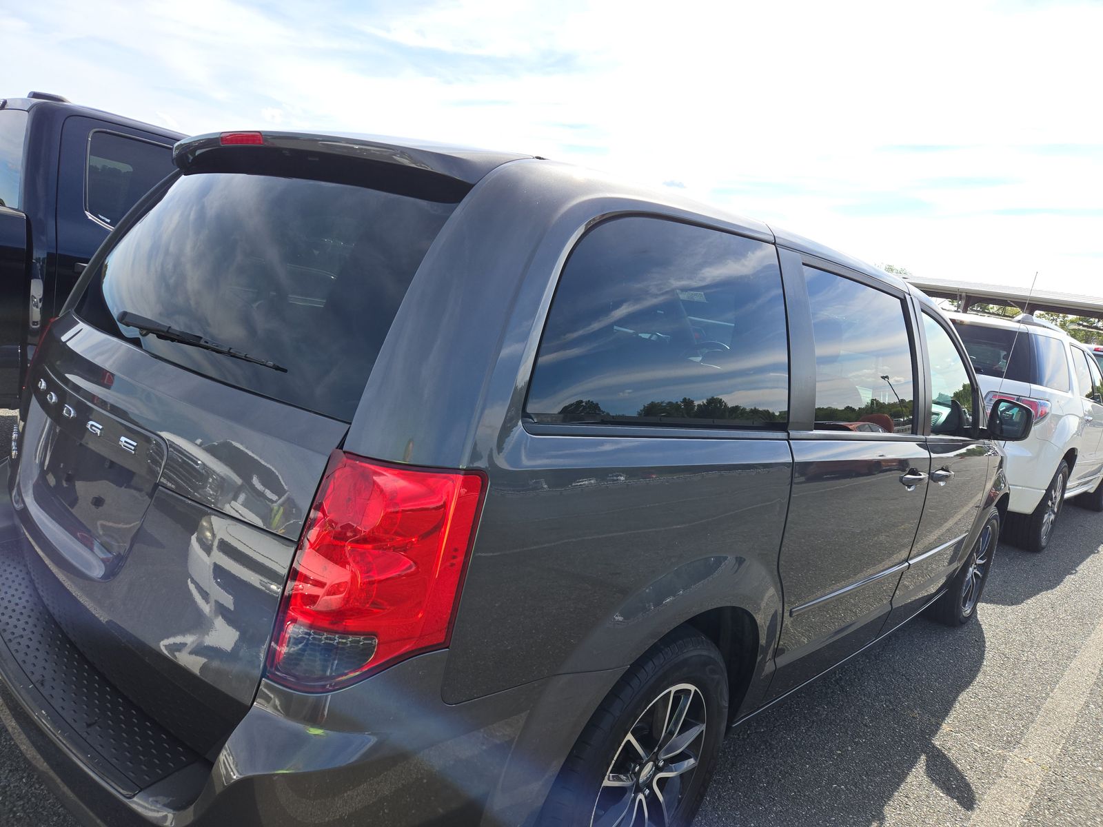 2015 Dodge Grand Caravan SXT FWD