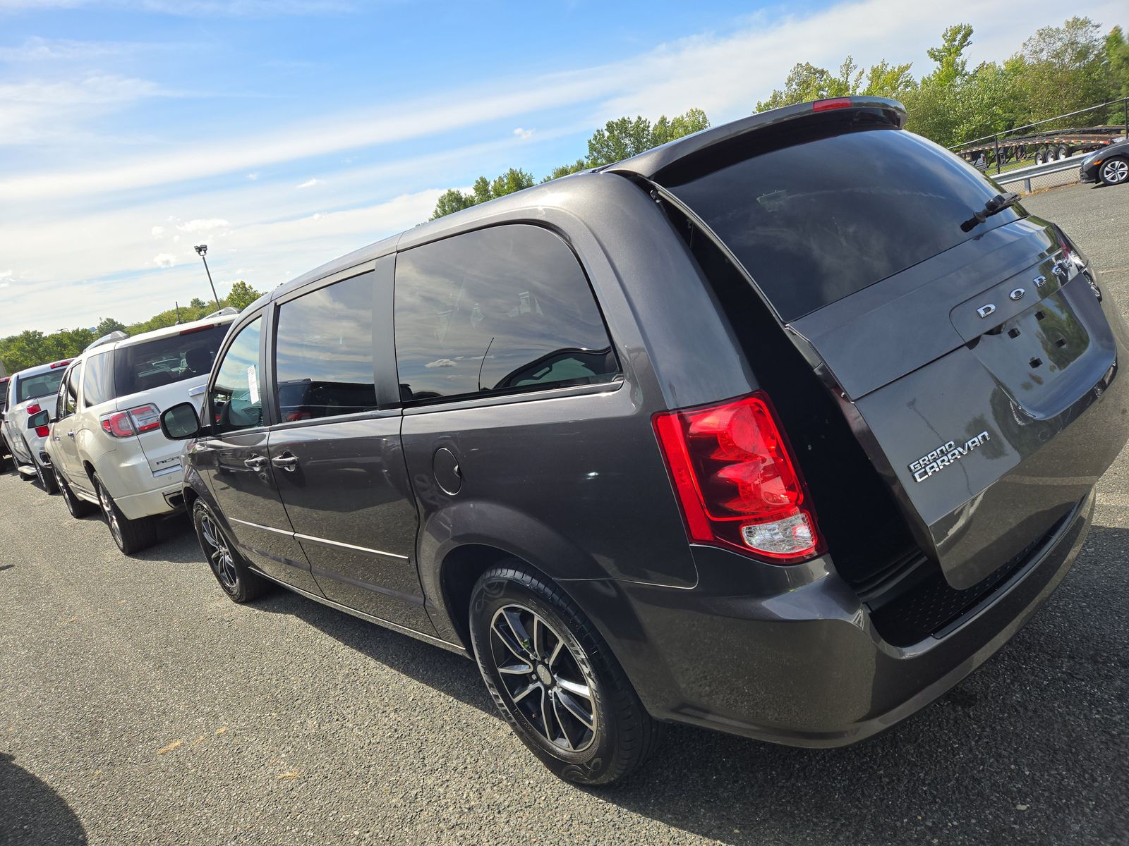 2015 Dodge Grand Caravan SXT FWD