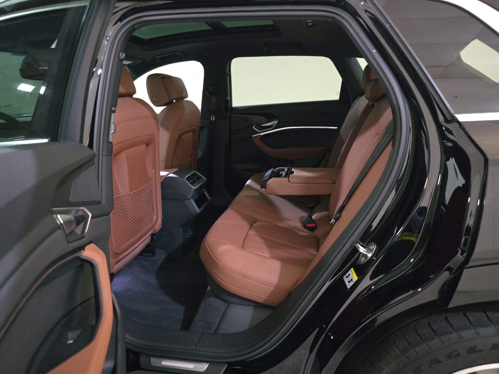 2022 Audi e-tron Premium AWD