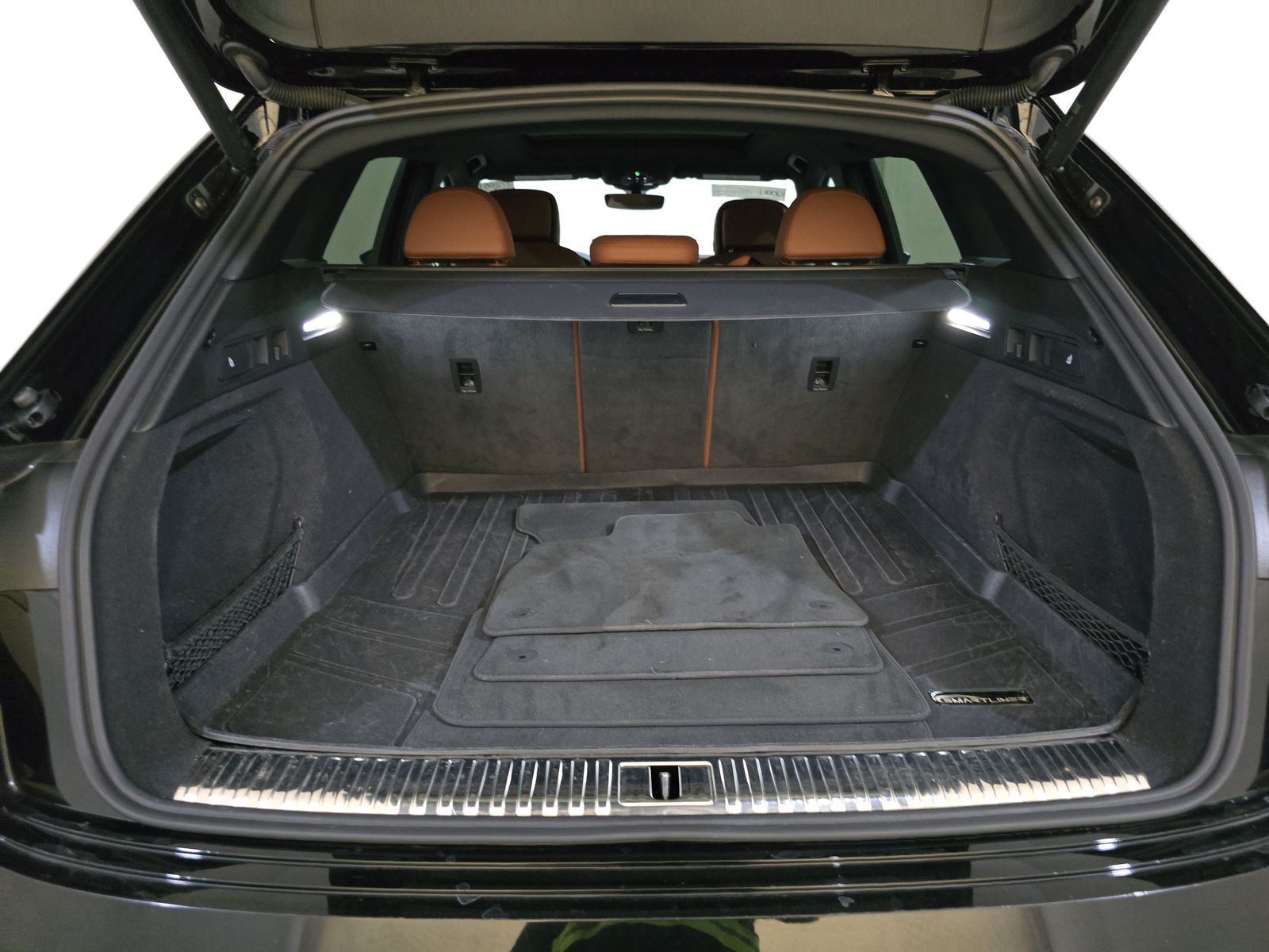 2022 Audi e-tron Premium AWD