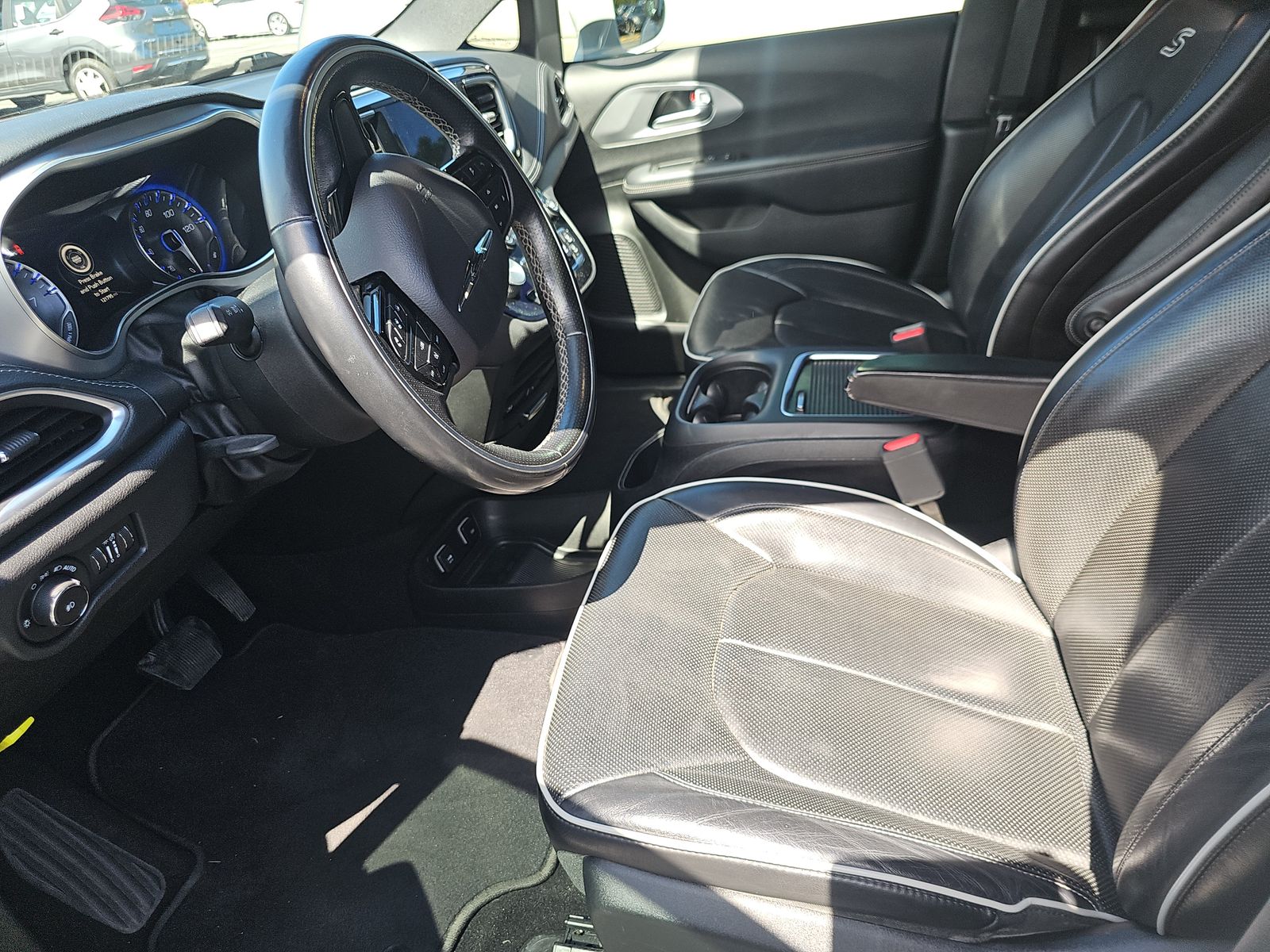 2018 Chrysler Pacifica Limited FWD