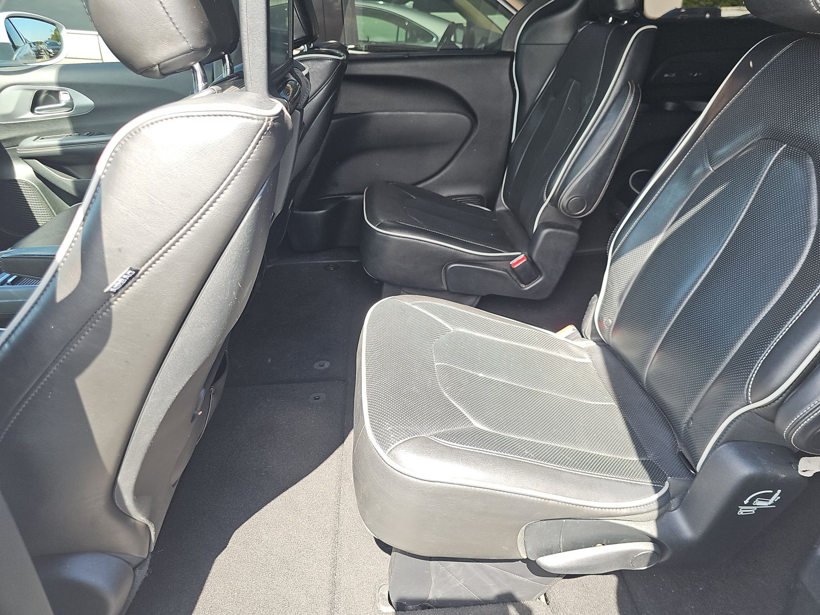 2018 Chrysler Pacifica Limited FWD