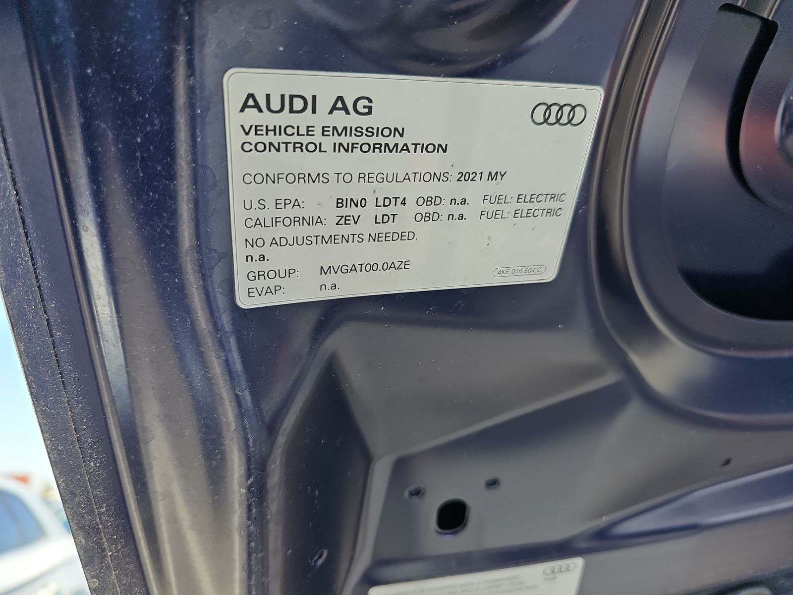 2021 Audi e-tron Premium AWD