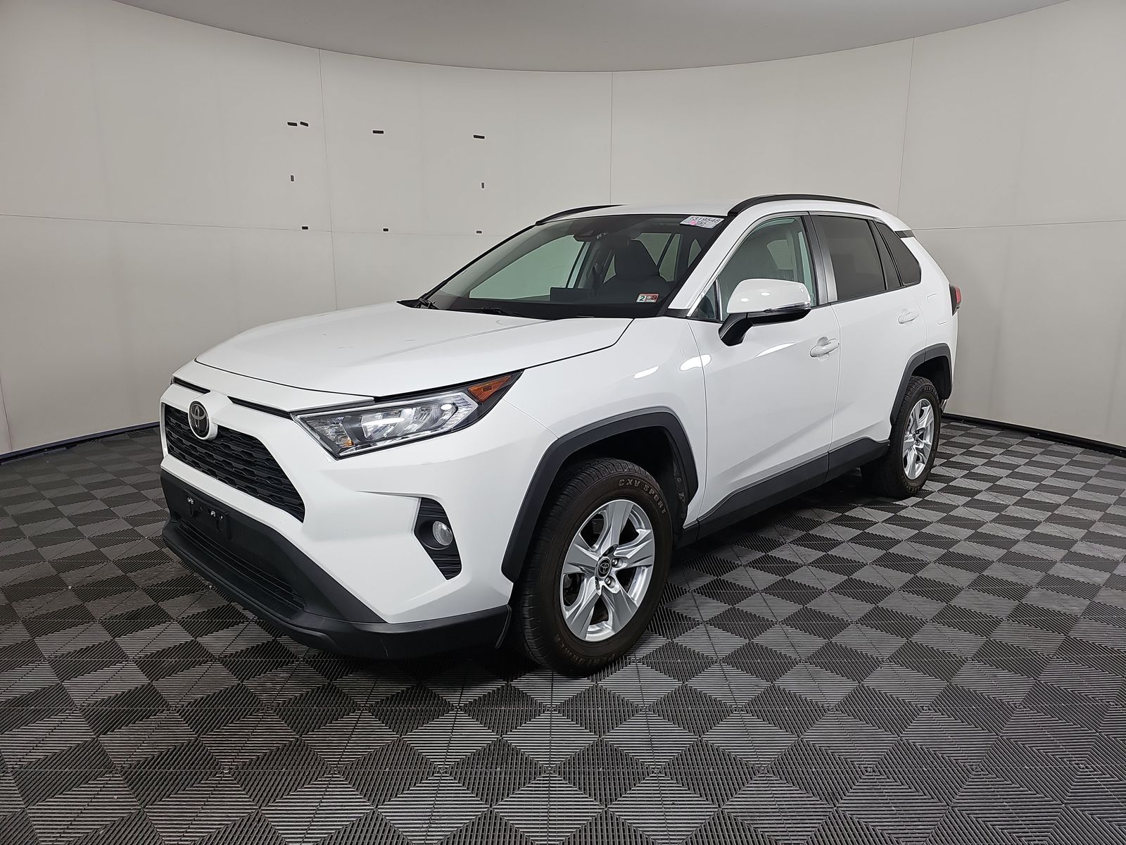 2021 Toyota RAV4 XLE FWD