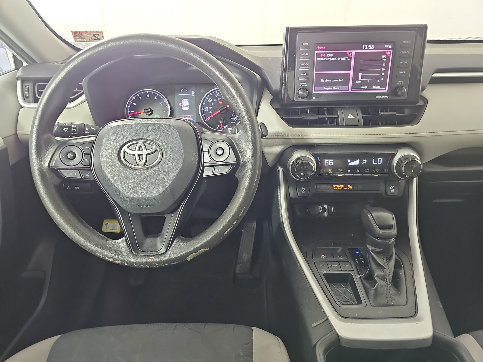 2021 Toyota RAV4 XLE FWD