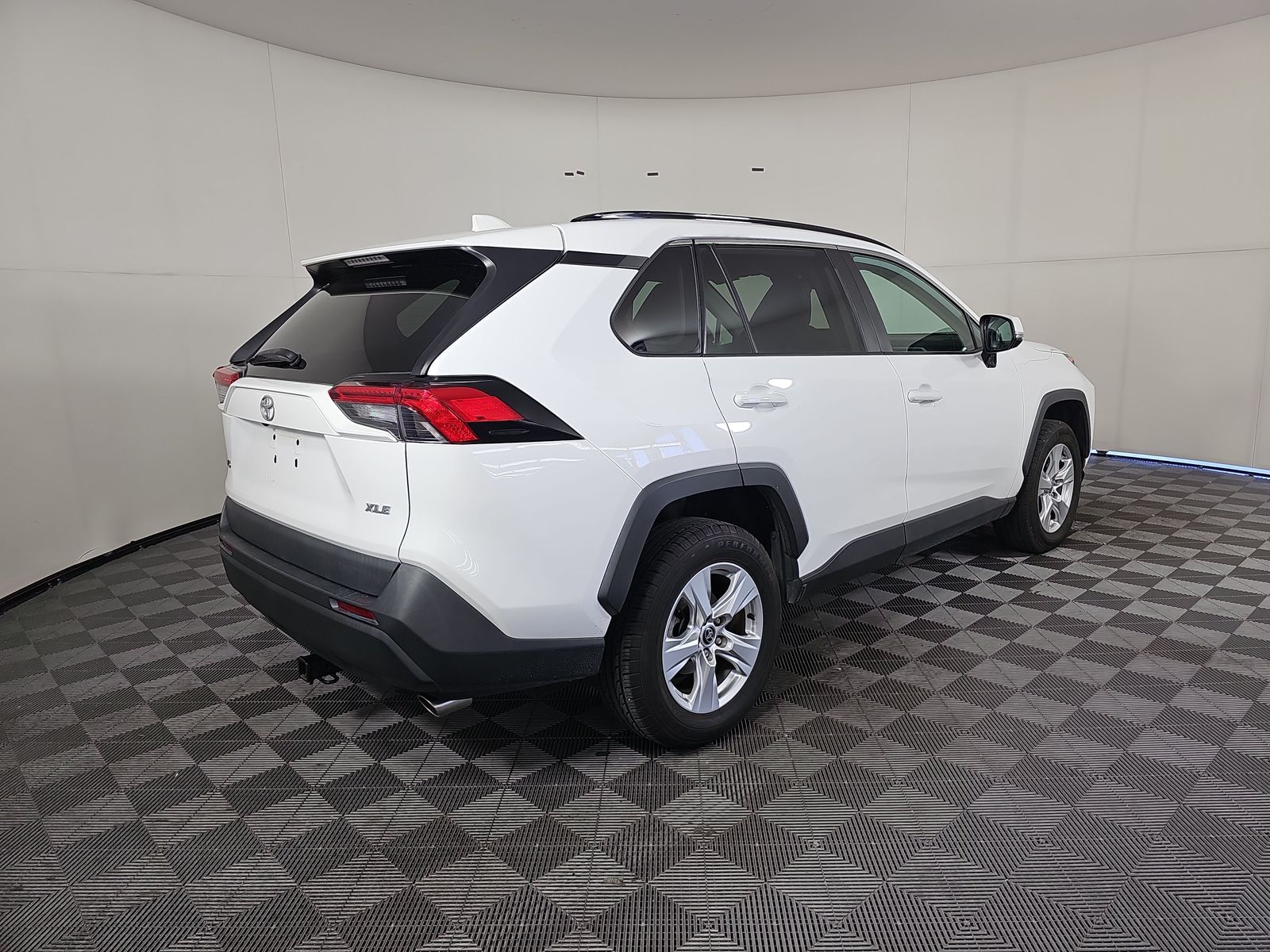2021 Toyota RAV4 XLE FWD