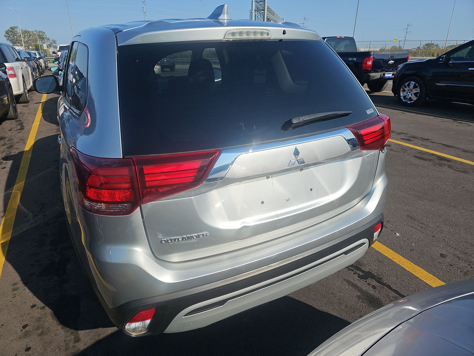 2020 Mitsubishi Outlander ES AWD