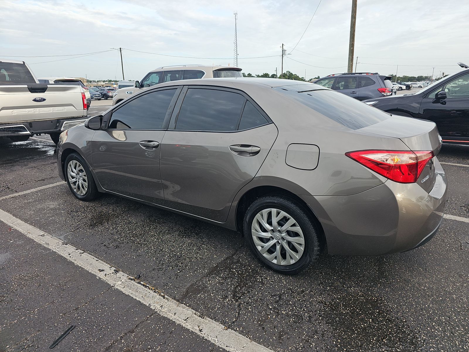 2019 Toyota Corolla LE FWD