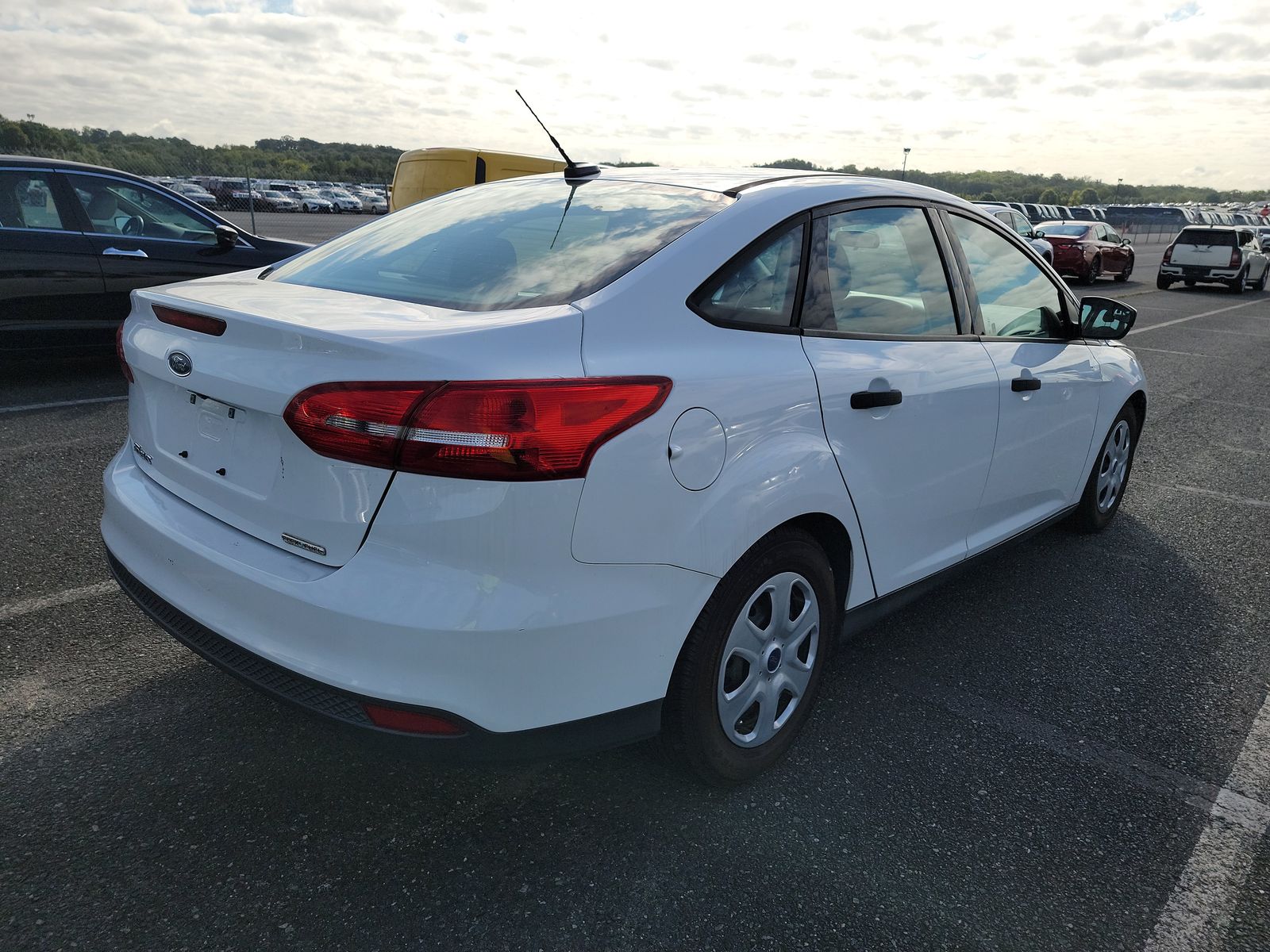 2016 Ford Focus S FWD