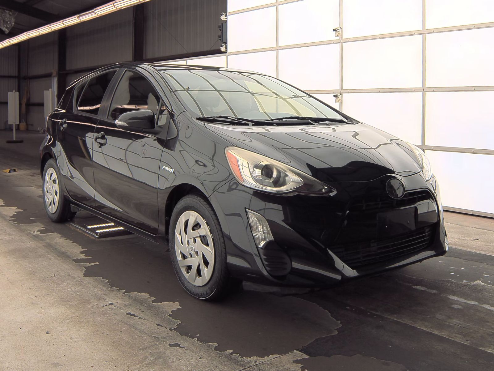 2016 Toyota Prius c Two FWD