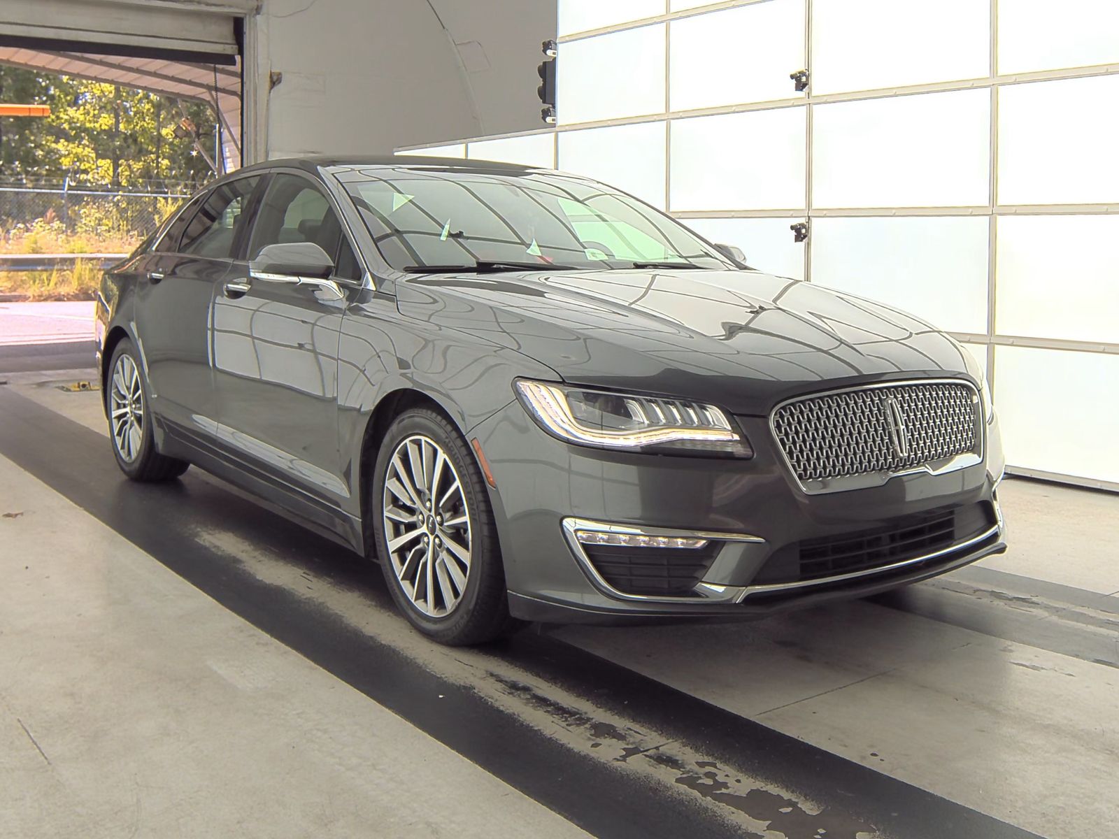 2020 Lincoln MKZ Hybrid Standard FWD