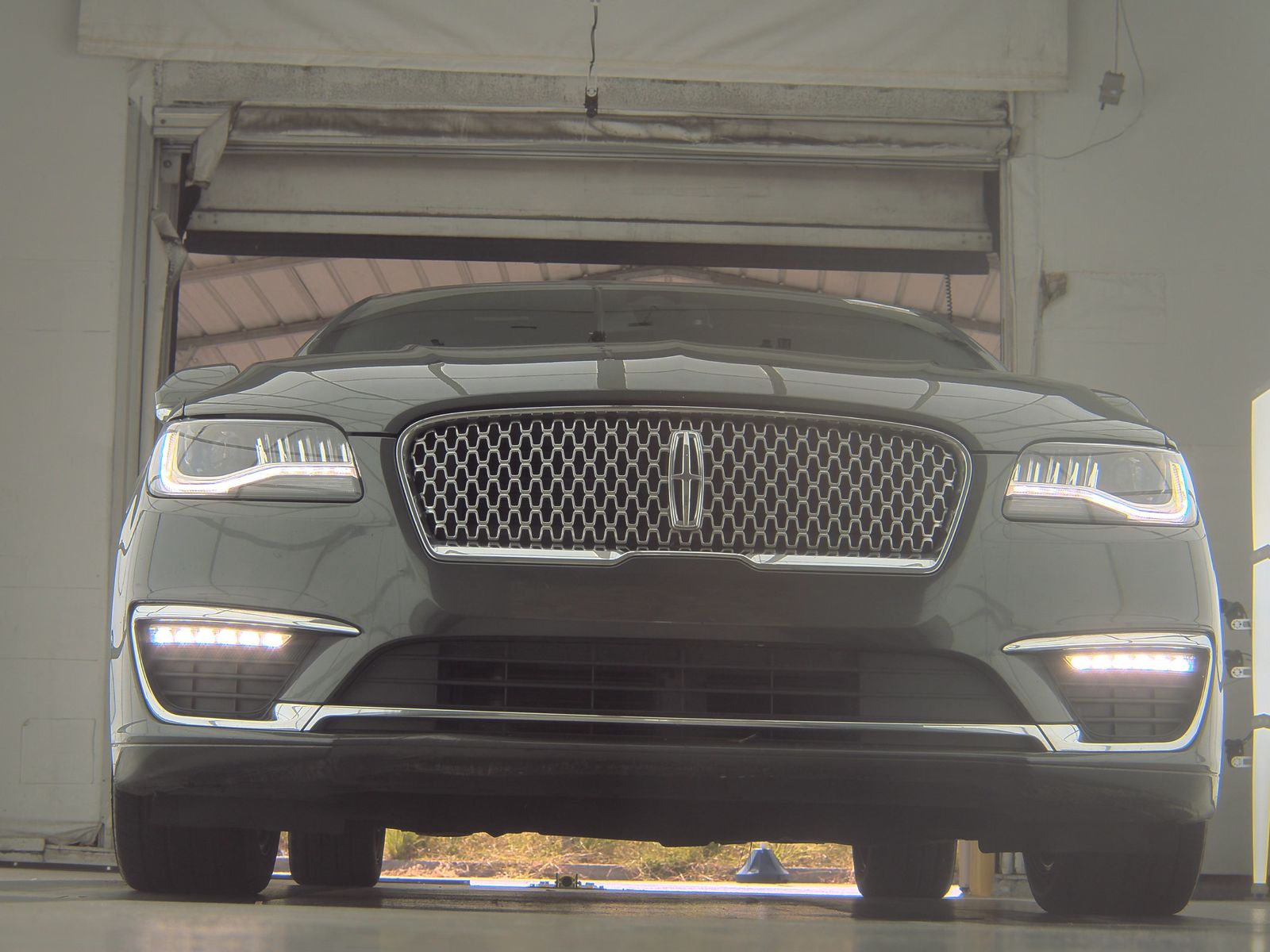 2020 Lincoln MKZ Hybrid Standard FWD