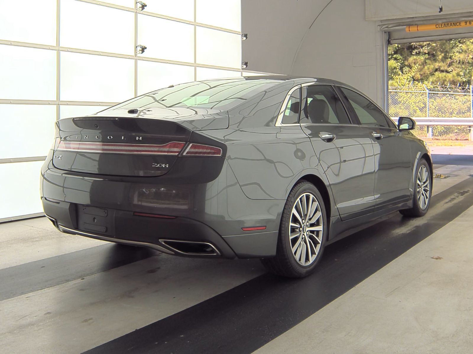 2020 Lincoln MKZ Hybrid Standard FWD