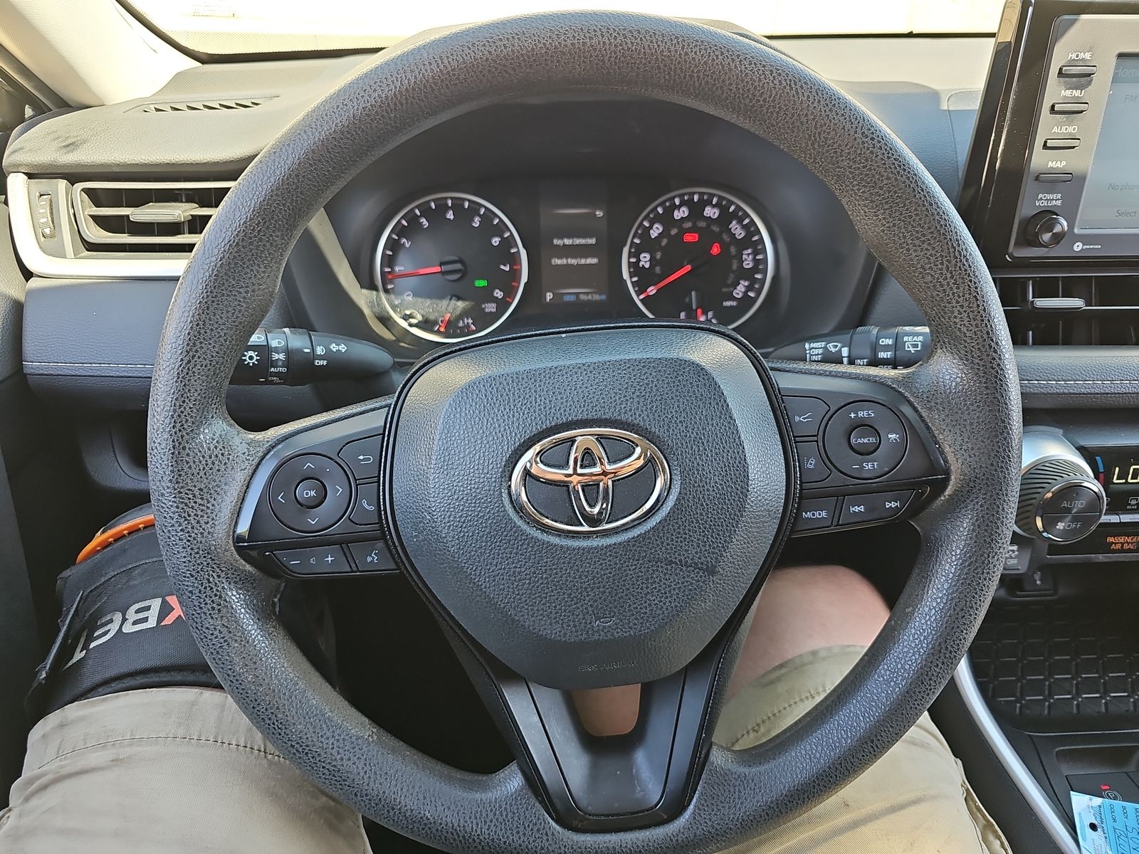 2021 Toyota RAV4 XLE FWD