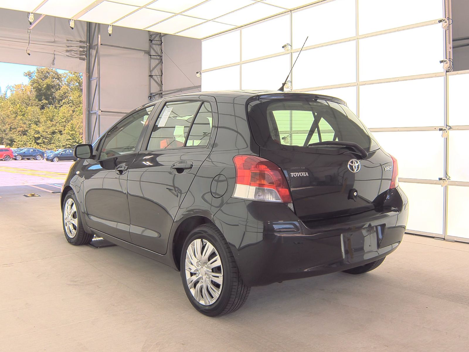 2011 Toyota Yaris Base FWD