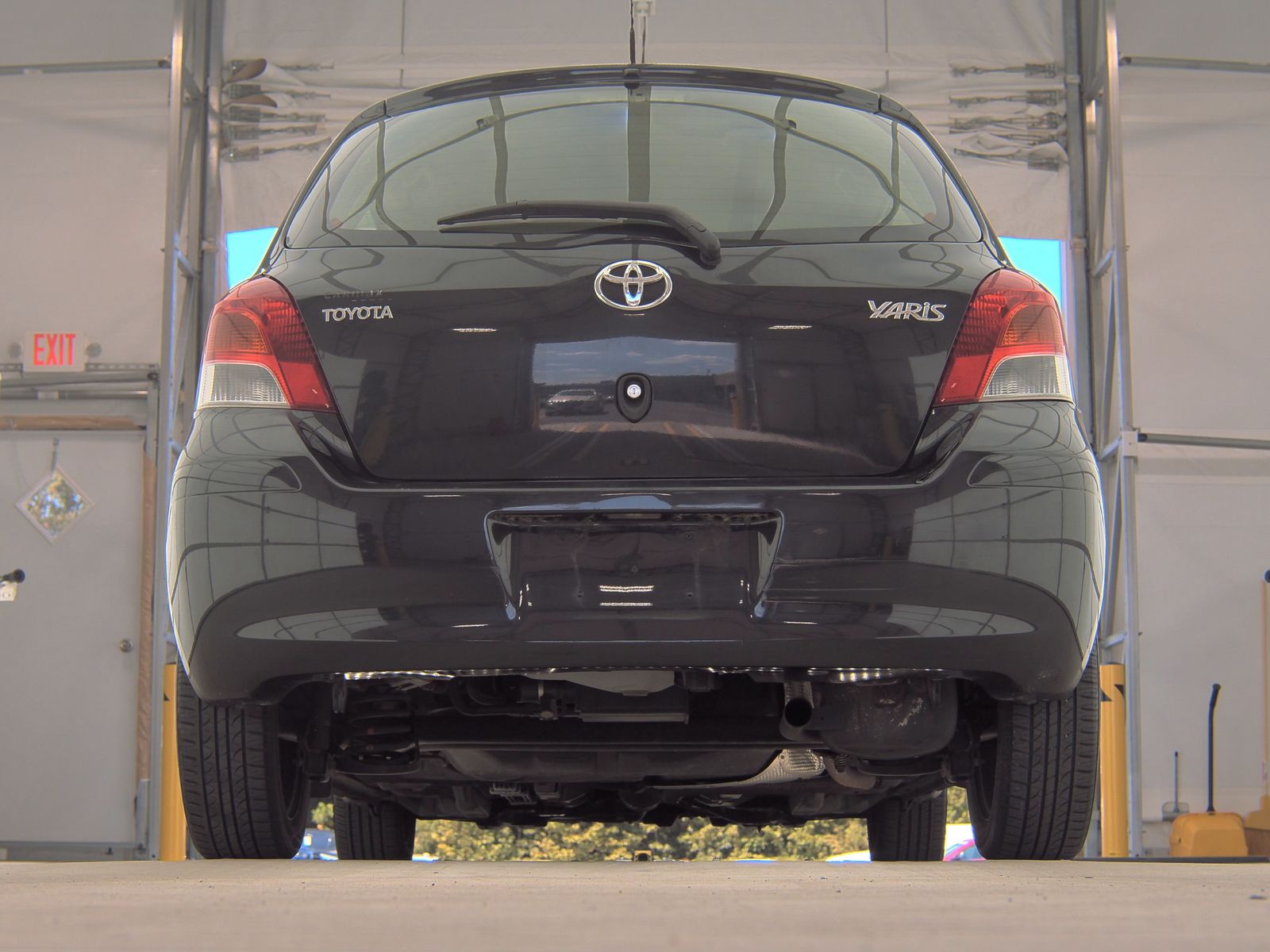 2011 Toyota Yaris Base FWD